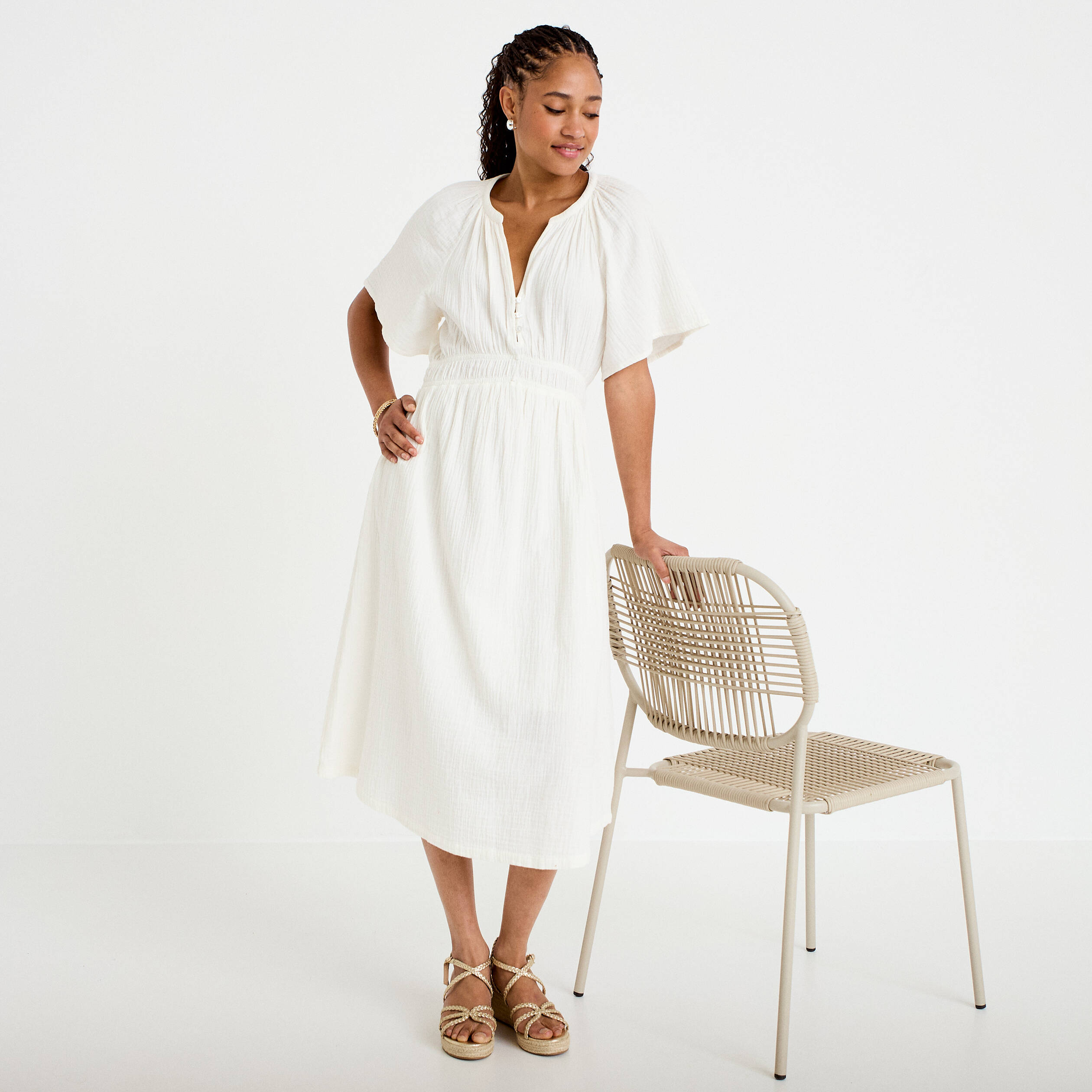 Robe midi pliss&eacute;e col v manches courtes blanc femme