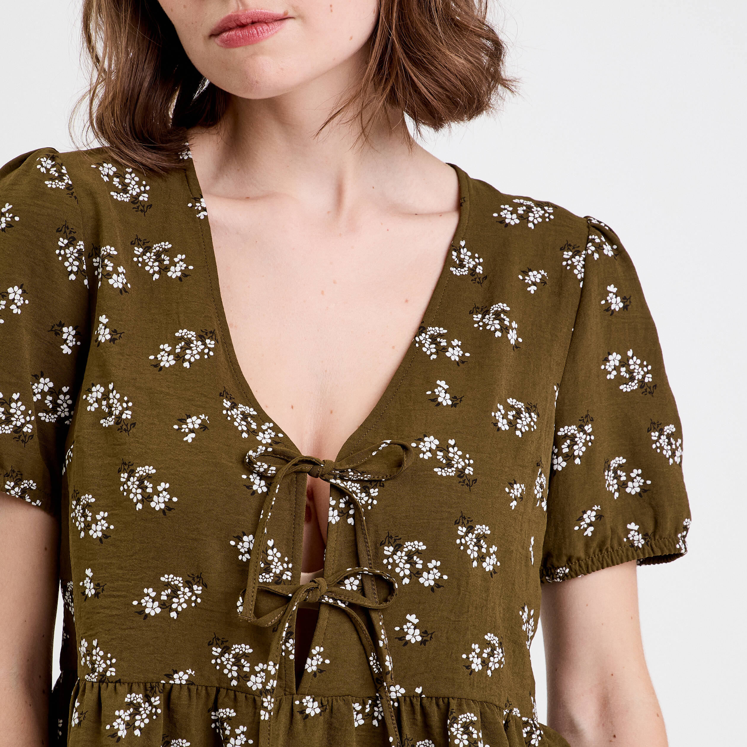 blouse noeuds devant vert kaki femme Blouse noeuds devant vert kaki femme