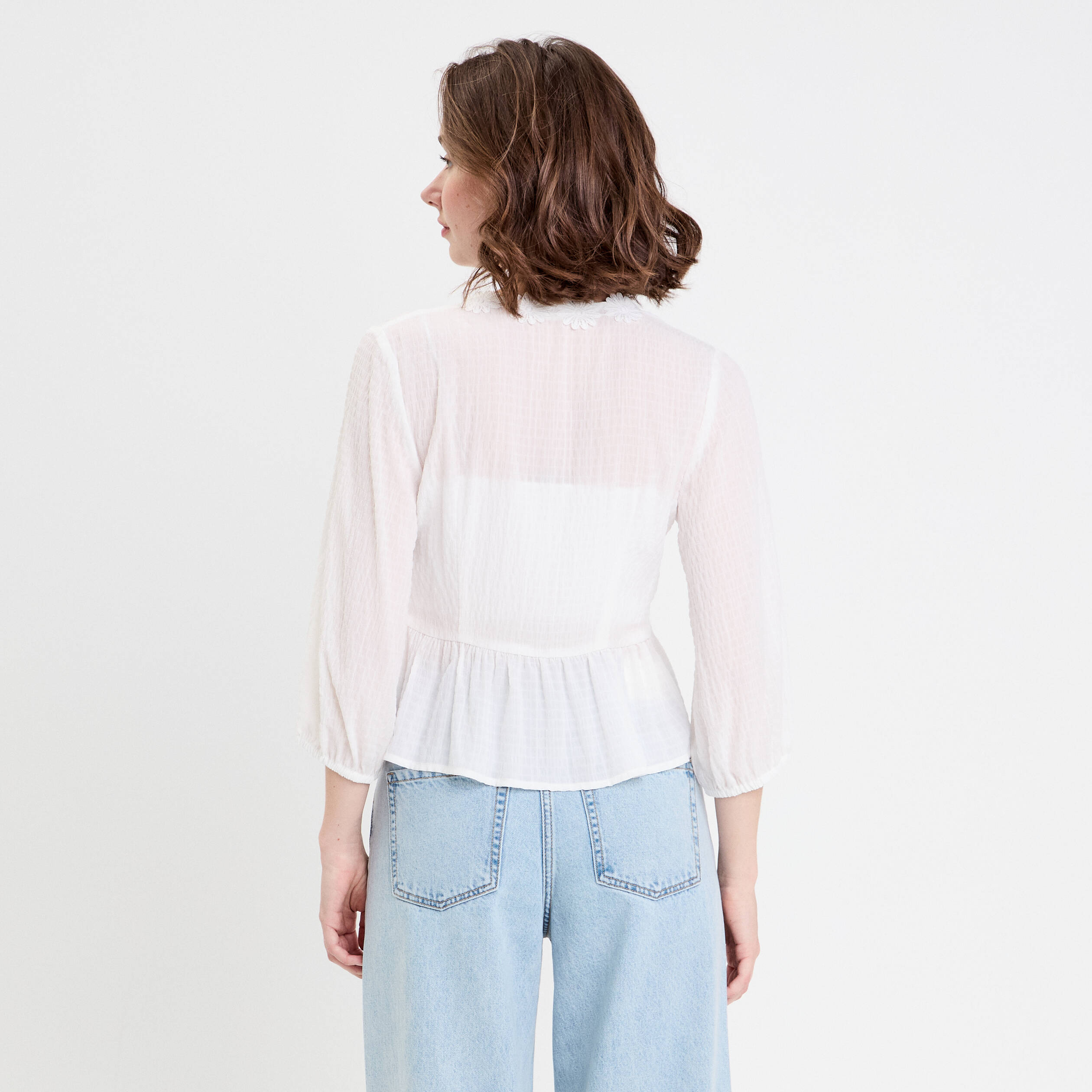 Blouse droite courte col v manches 3/4 blanc femme