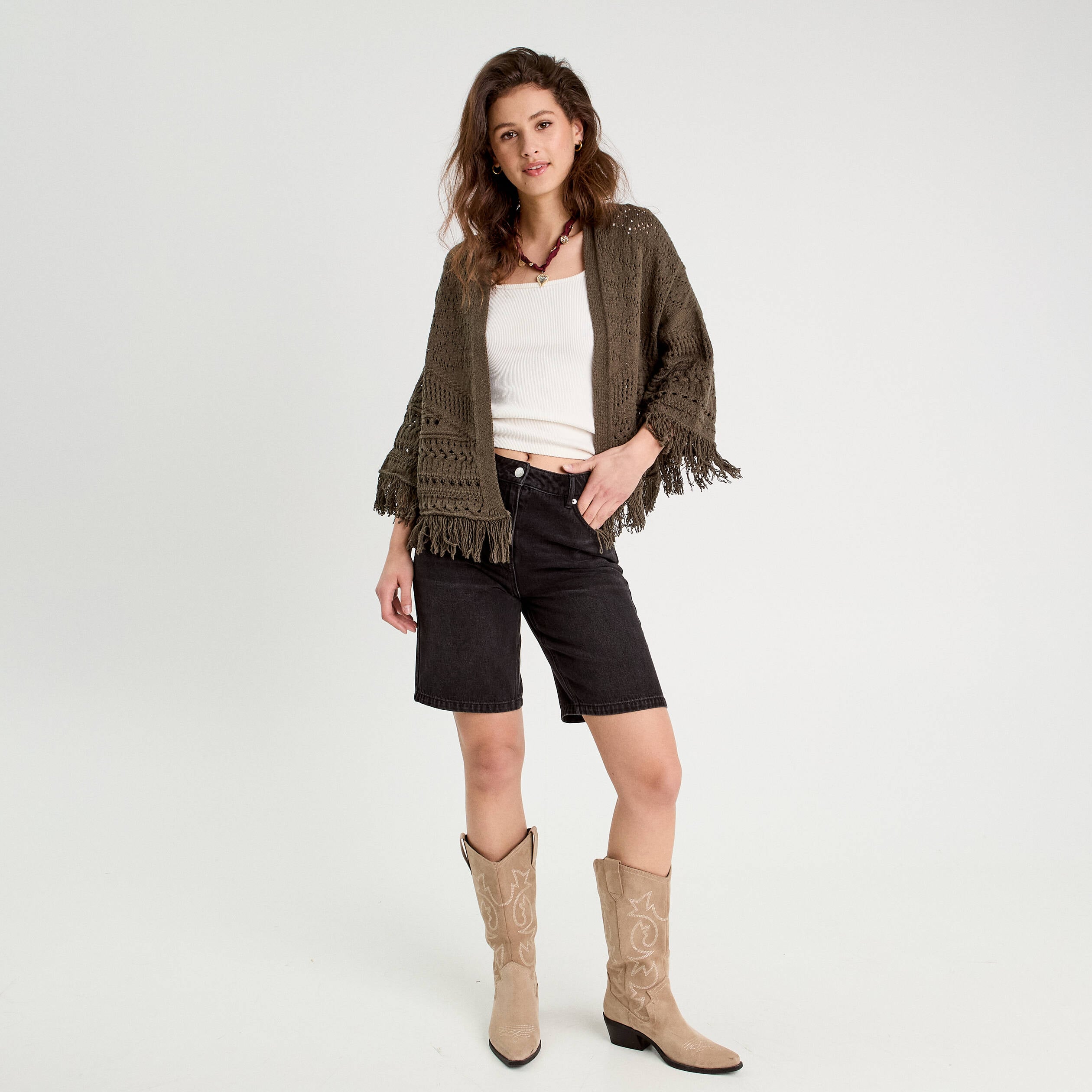 Gilet ajour&eacute; avec franges vert kaki femme