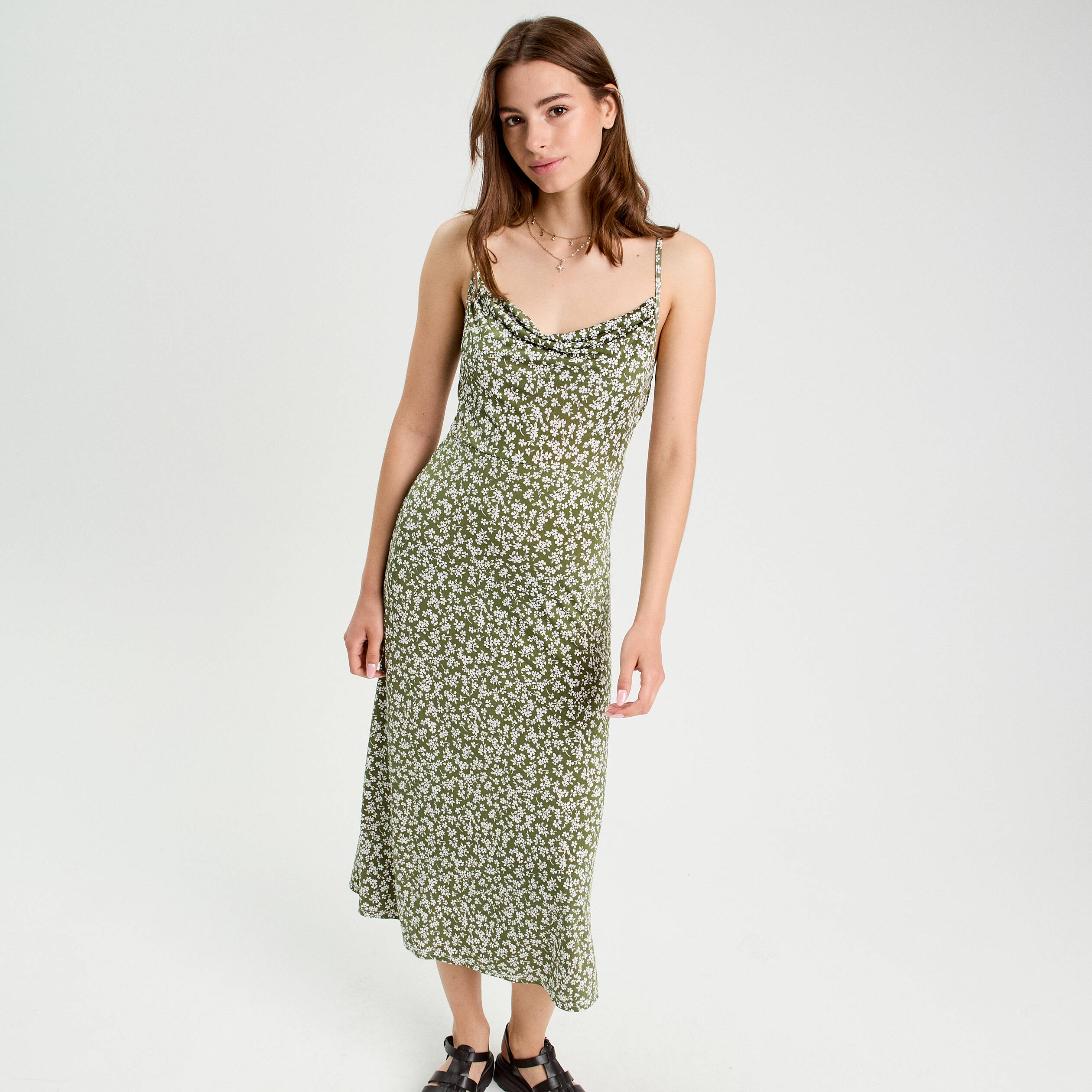 robe longue ajustee vert kaki femme Robe longue ajustée vert kaki femme