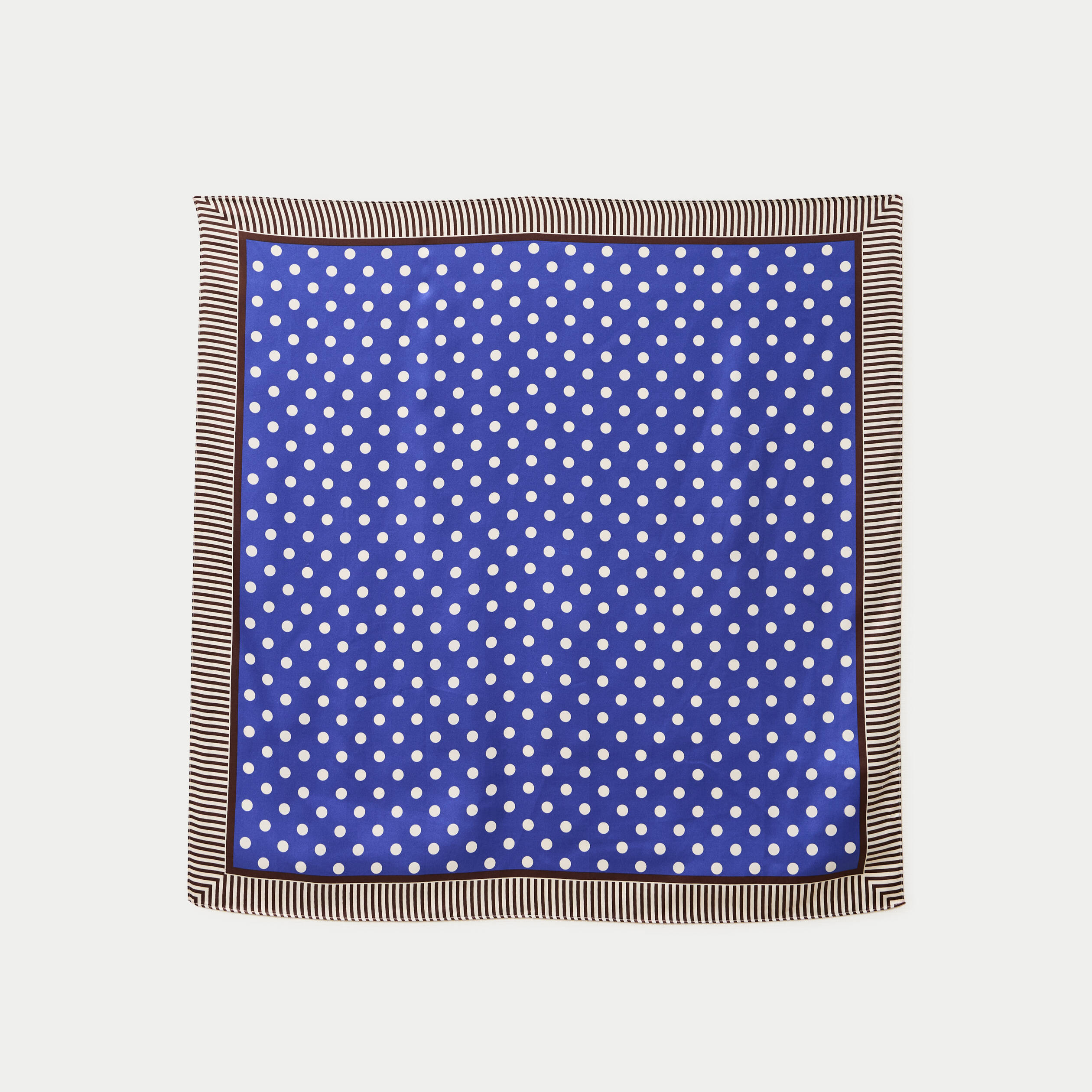 Foulard satin&eacute; soyeux bleu electrique femme