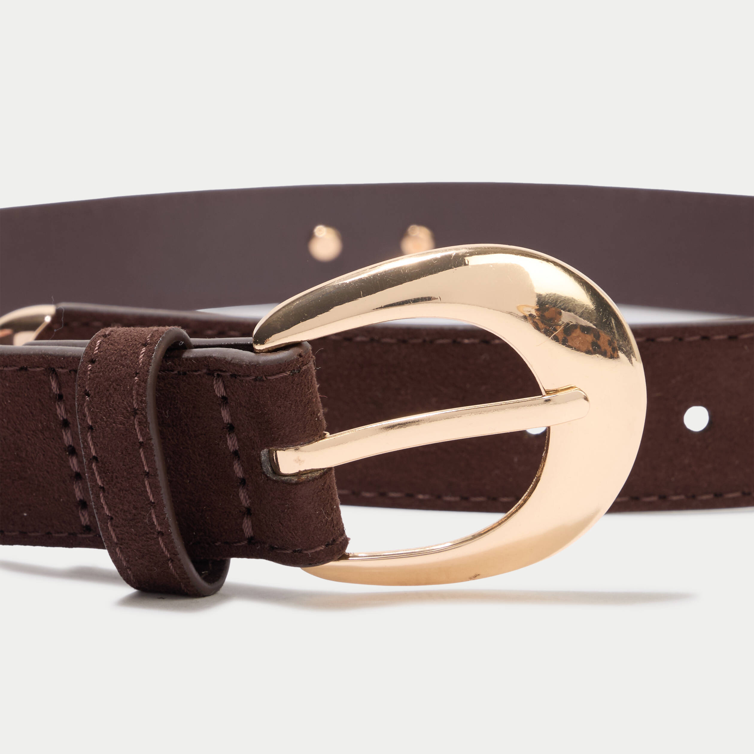 Ceinture fine aspect daim marron fonc&eacute; femme