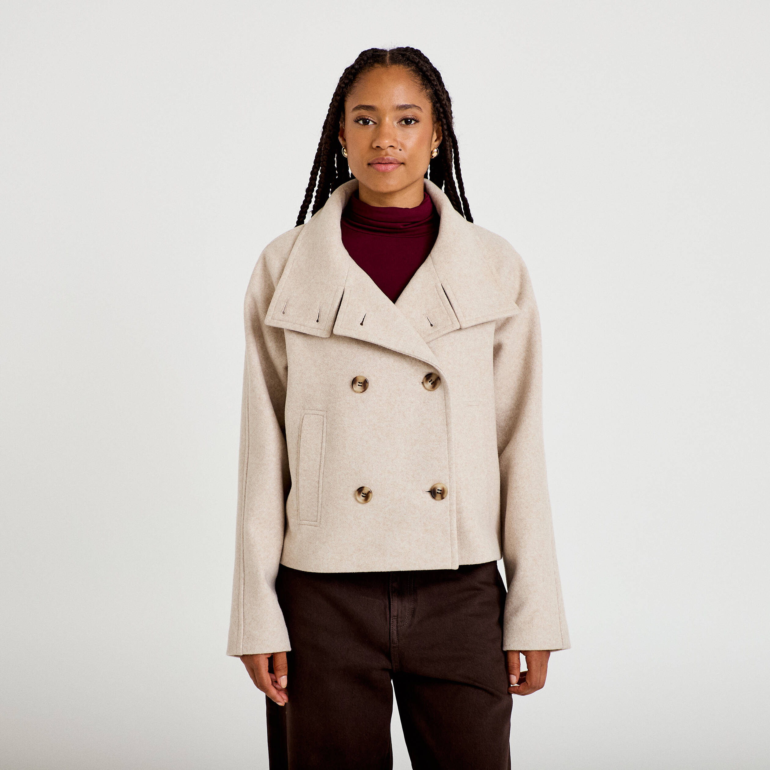 Veste chin&eacute;e col montant manches longues beige femme