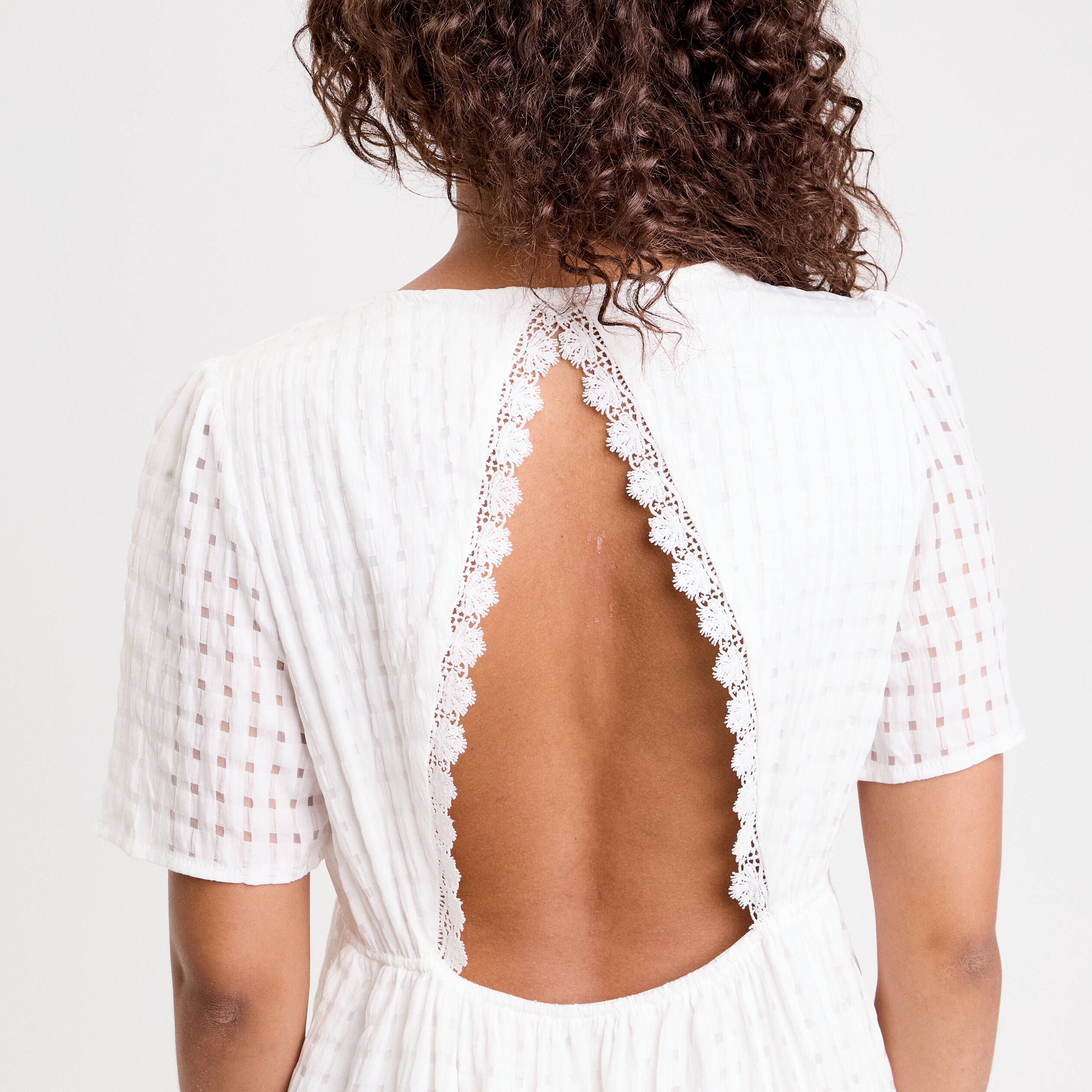robe evasee col v doublure viscose blanc femme Robe évasée col V doublure viscose blanc femme