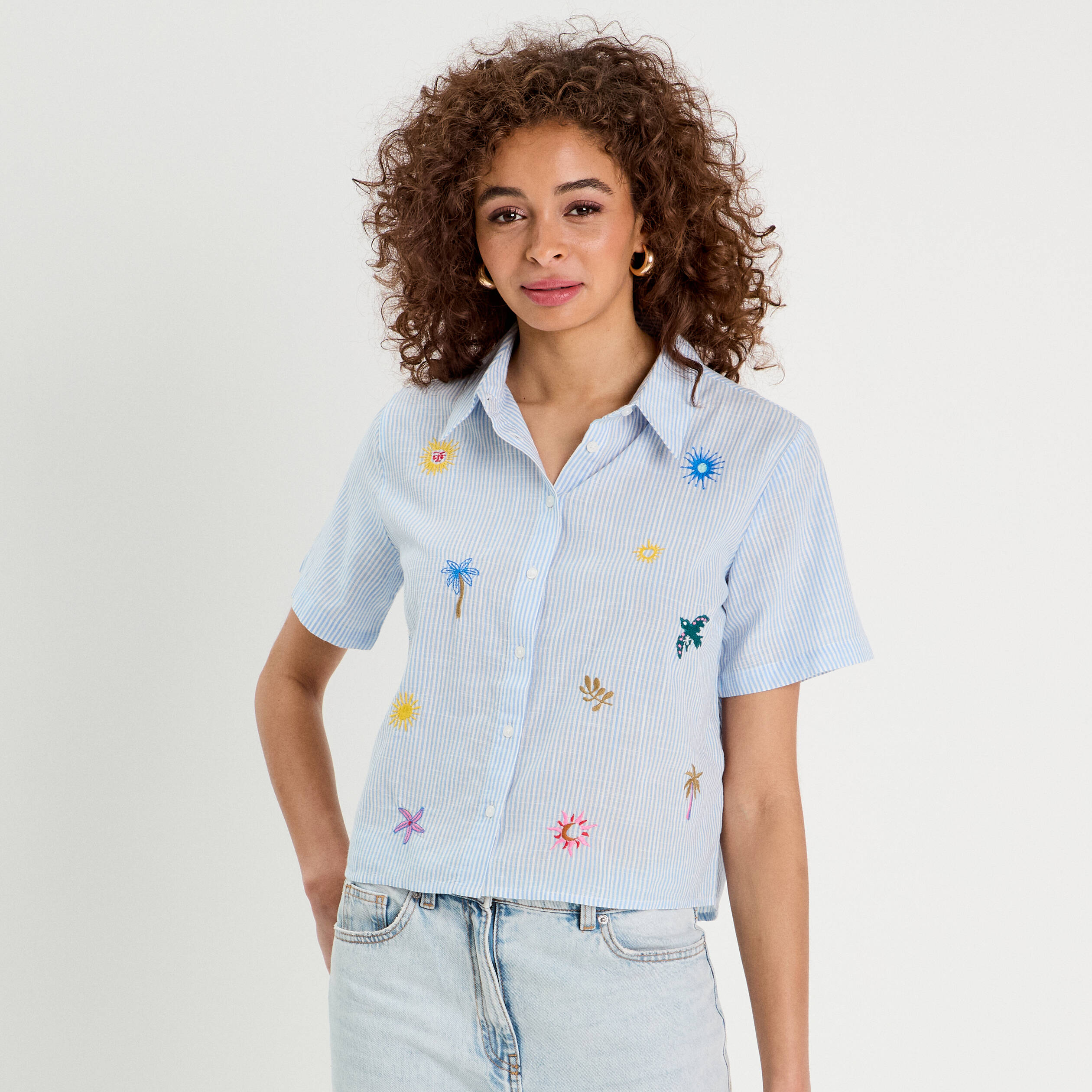 chemise manches courtes brodee bleu femme Chemise manches courtes brodée bleu femme