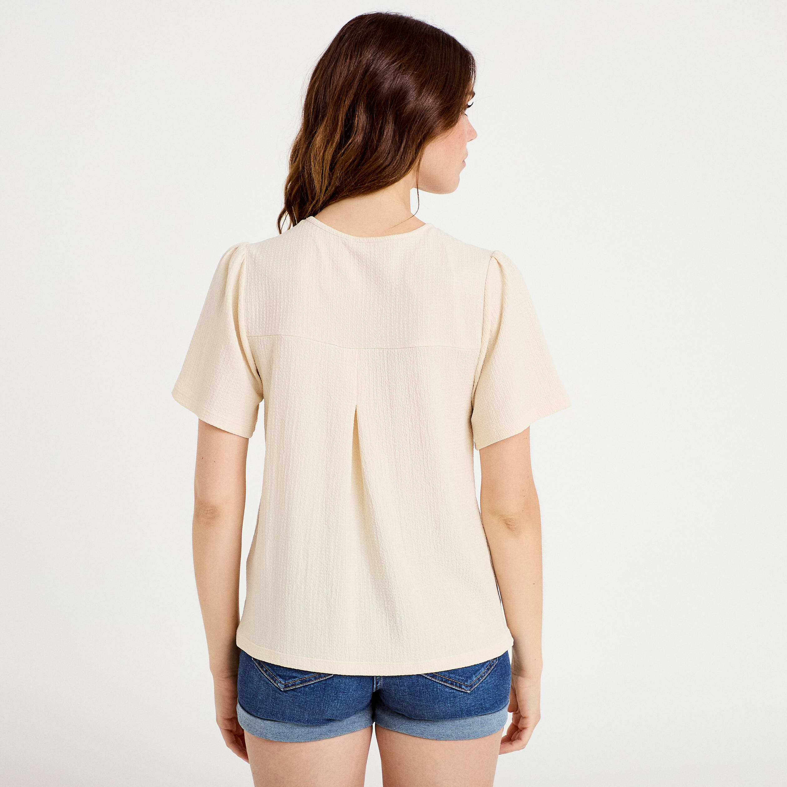 Blouse col v manches courtes ecru femme