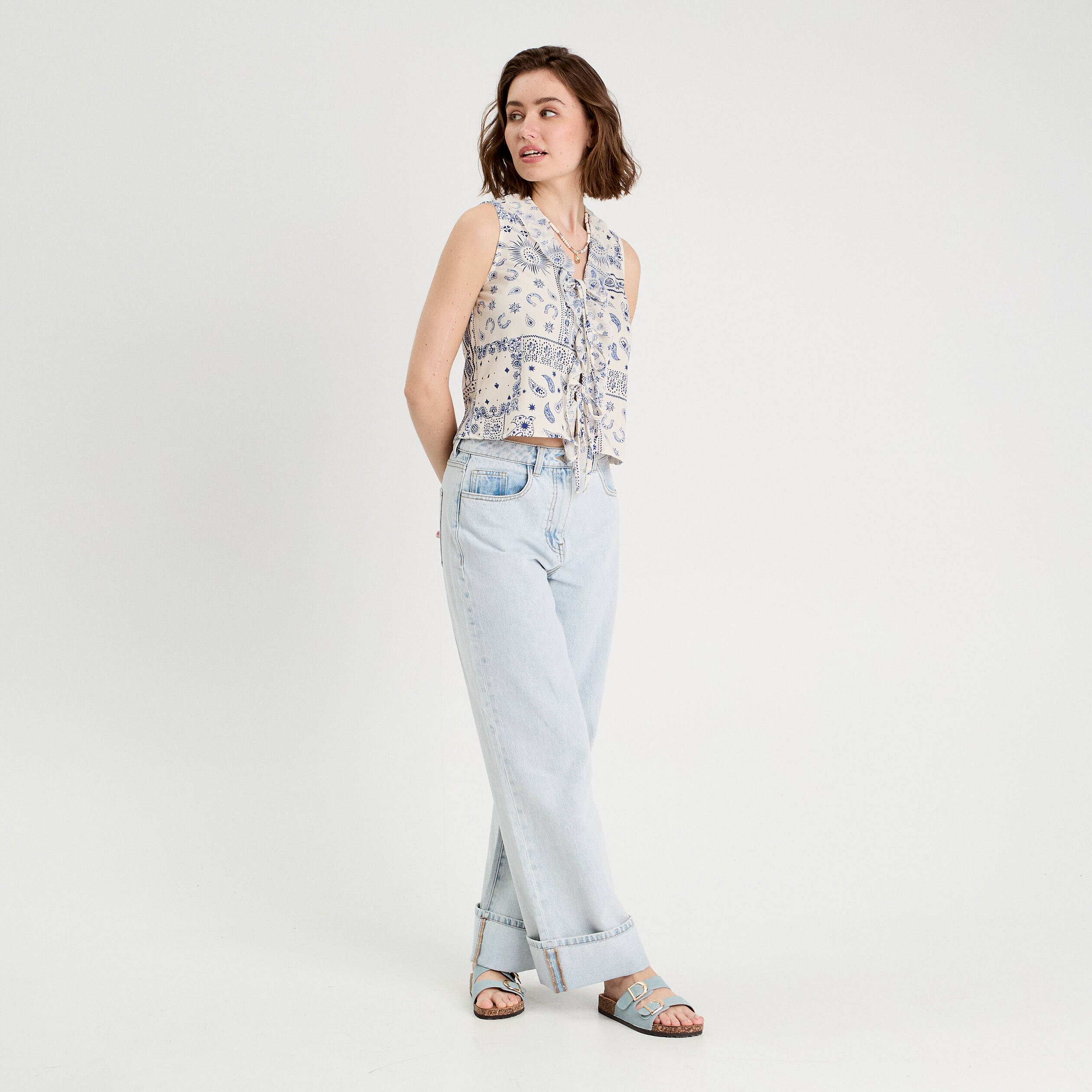 Blouse nou&eacute;e sans manches blanc femme
