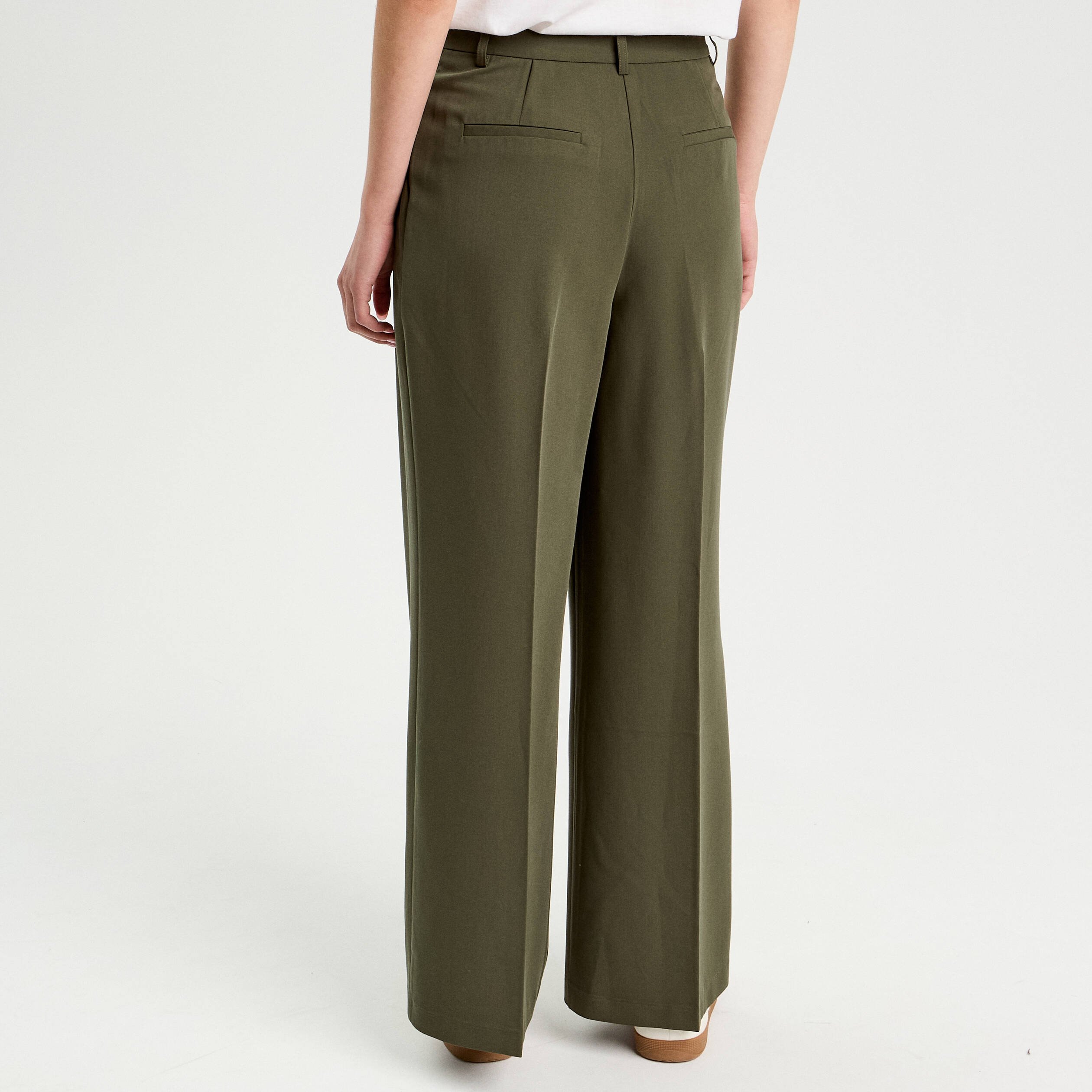 Pantalon large &agrave; pinces vert kaki femme
