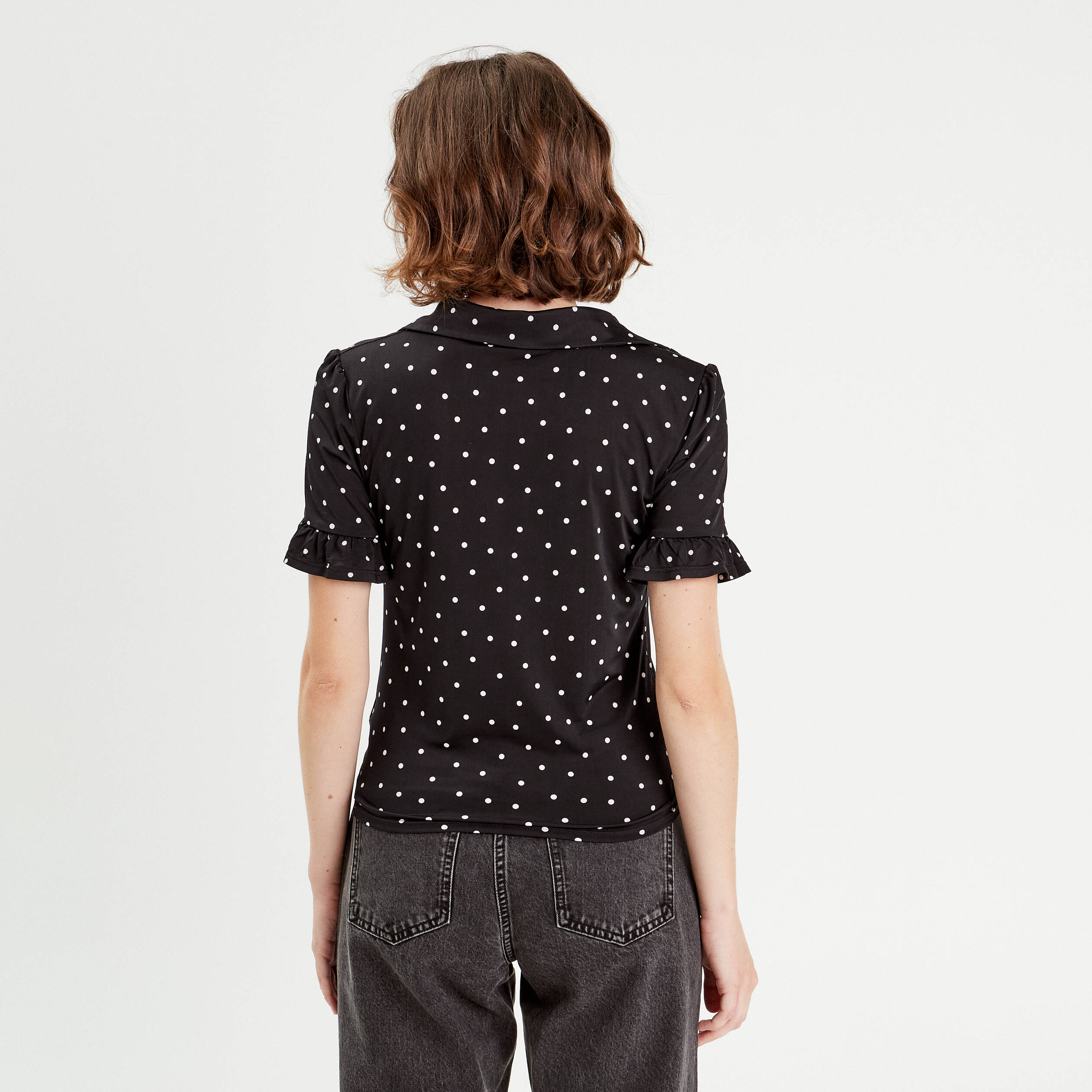 Chemise manches courtes nouée noir femme