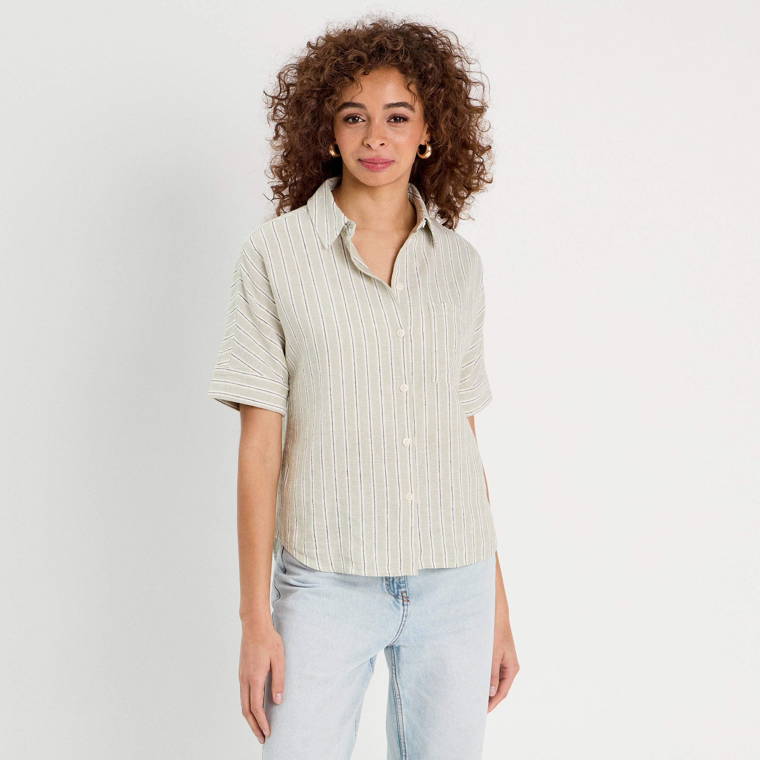 Chemise manches courtes contenant du lin vert femme