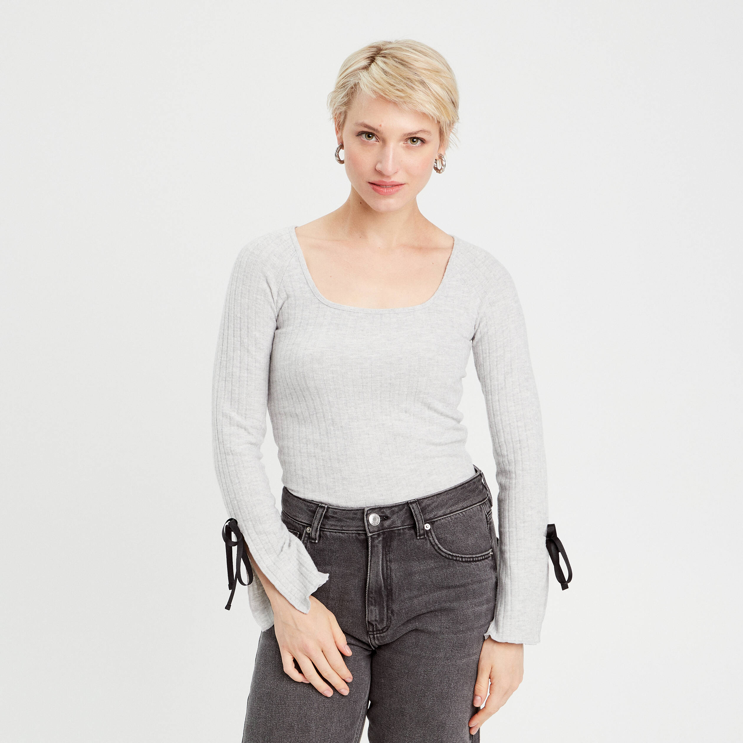 pull manches longues noeuds gris clair femme Pull manches longues noeuds gris clair femme