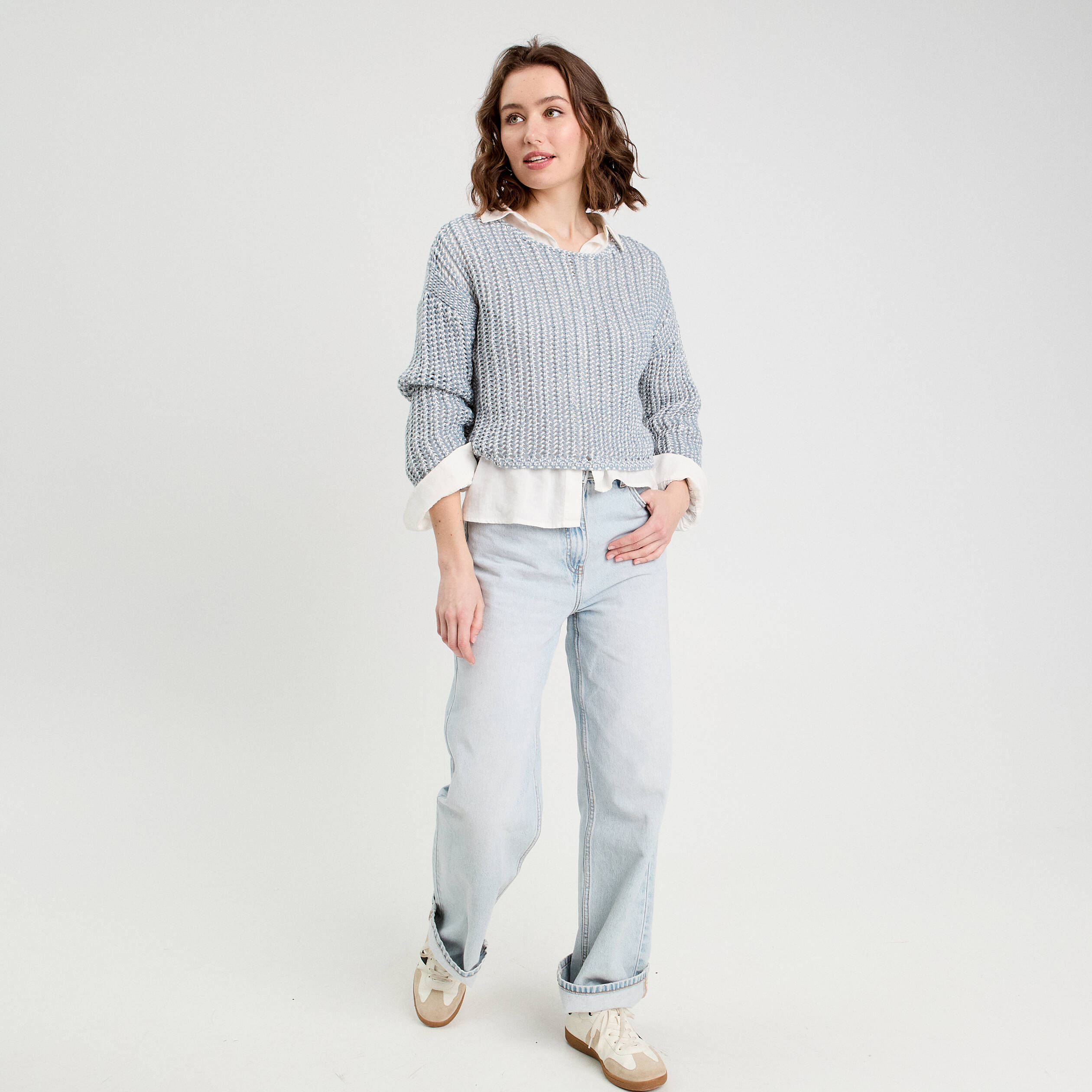 Pull manches longues ajouré bleu pastel femme