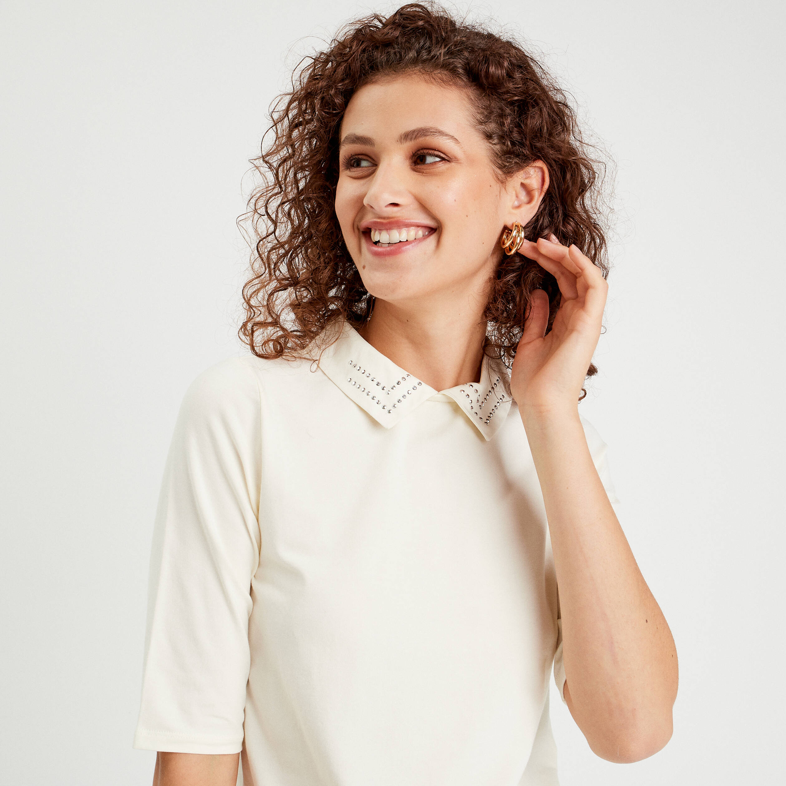 T-shirt col bijoux ecru femme