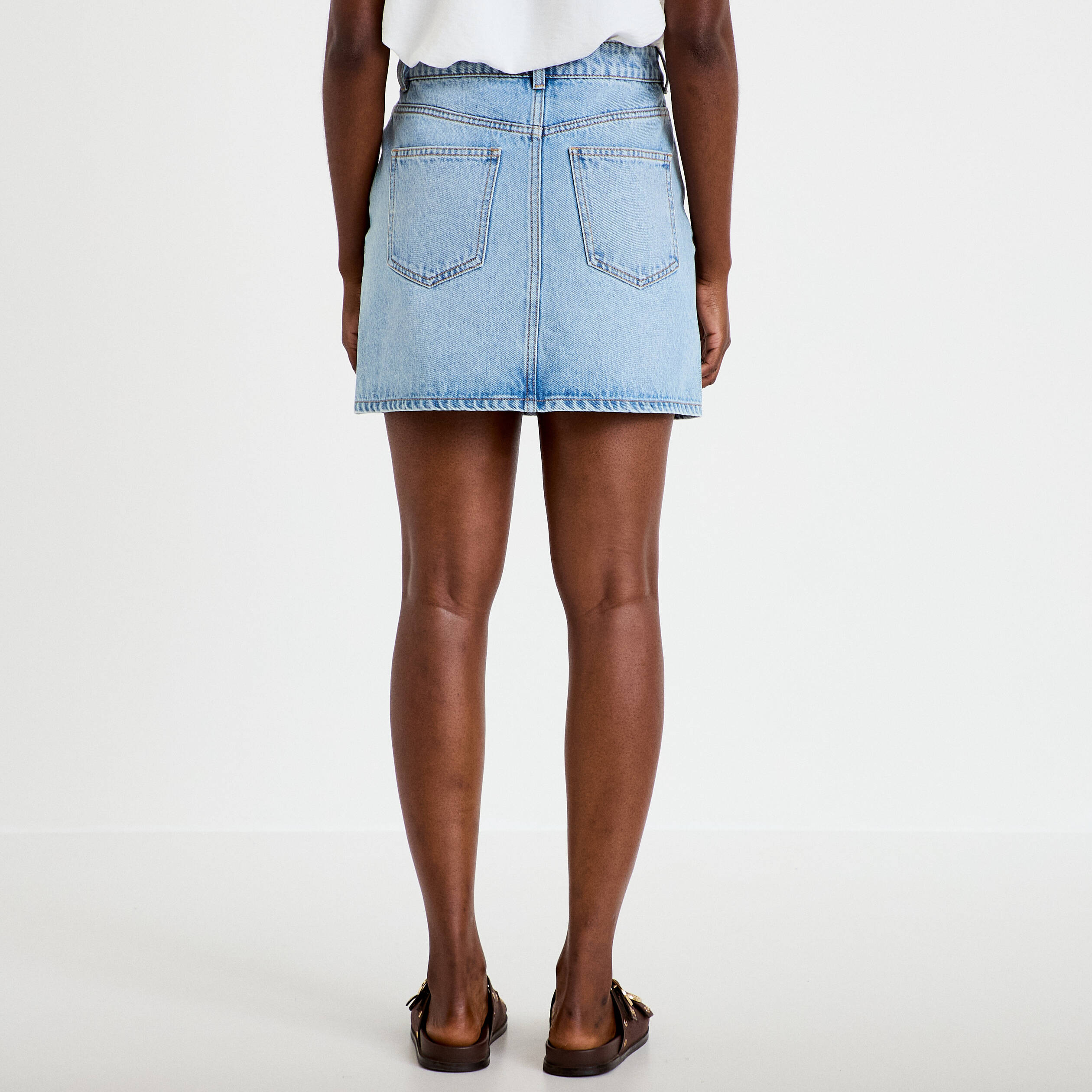 Jupe droite courte en jean clout&eacute;e denim double stone femme