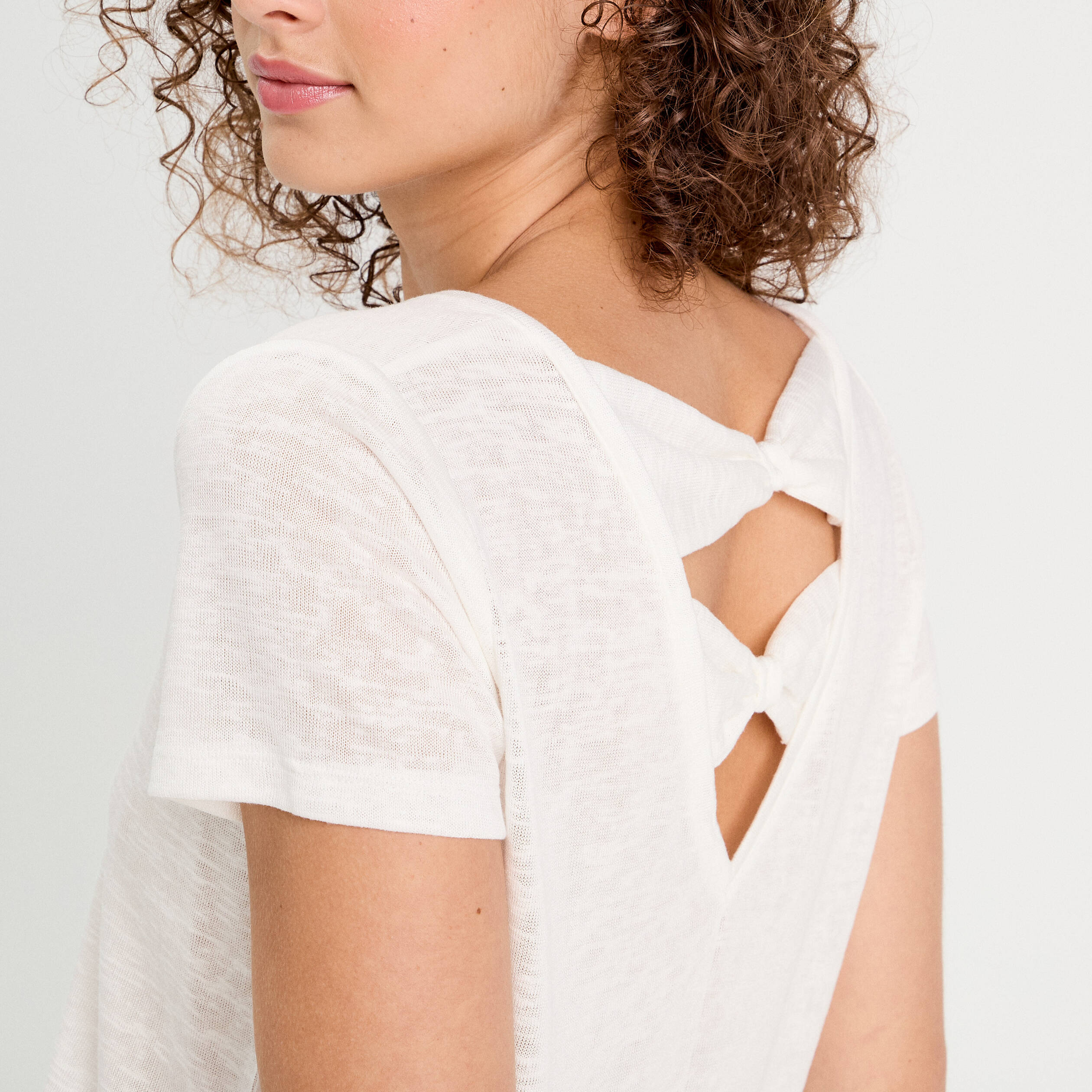 t shirt noeuds dos ecru femme T-shirt noeuds dos ecru femme