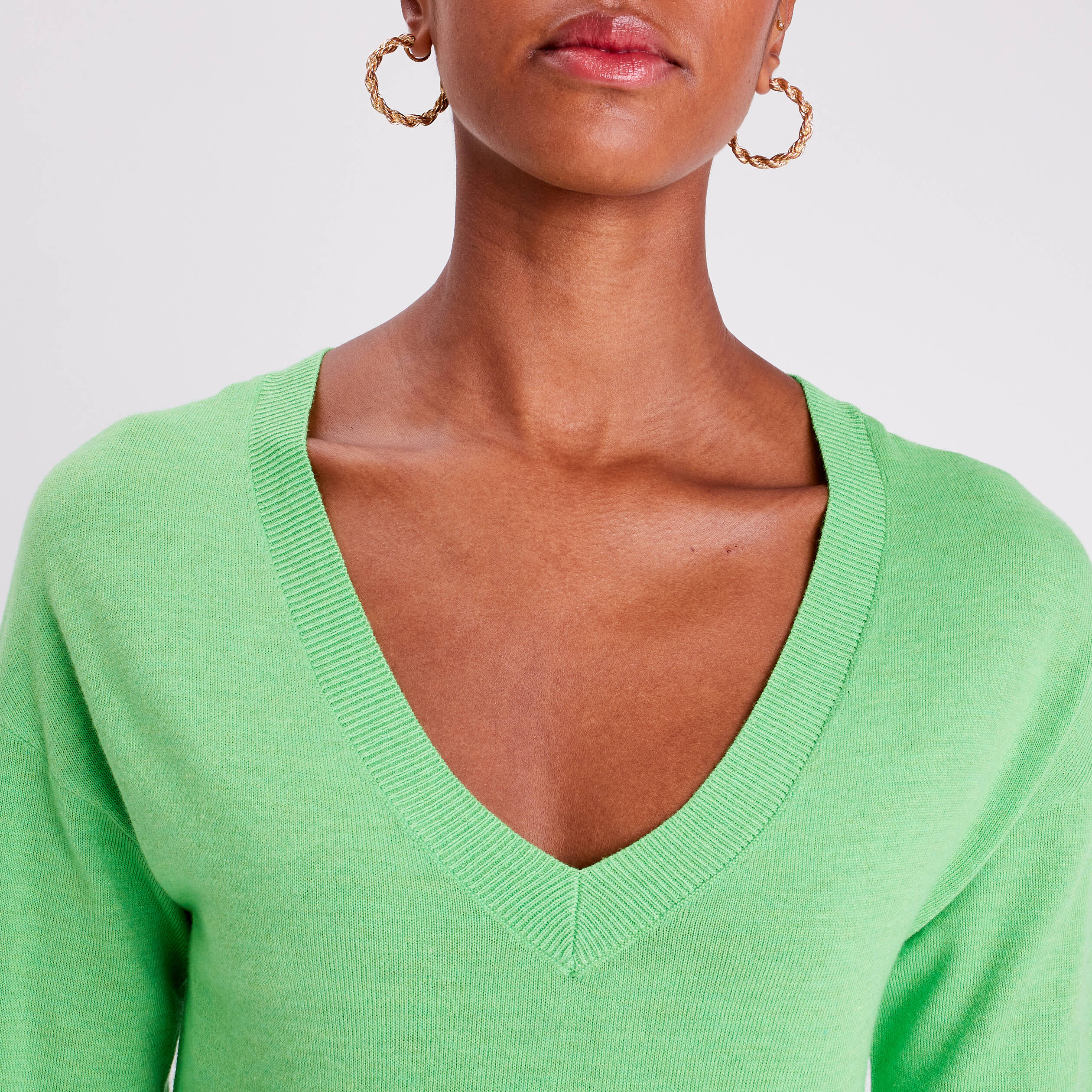 Pull col sales v vert femme