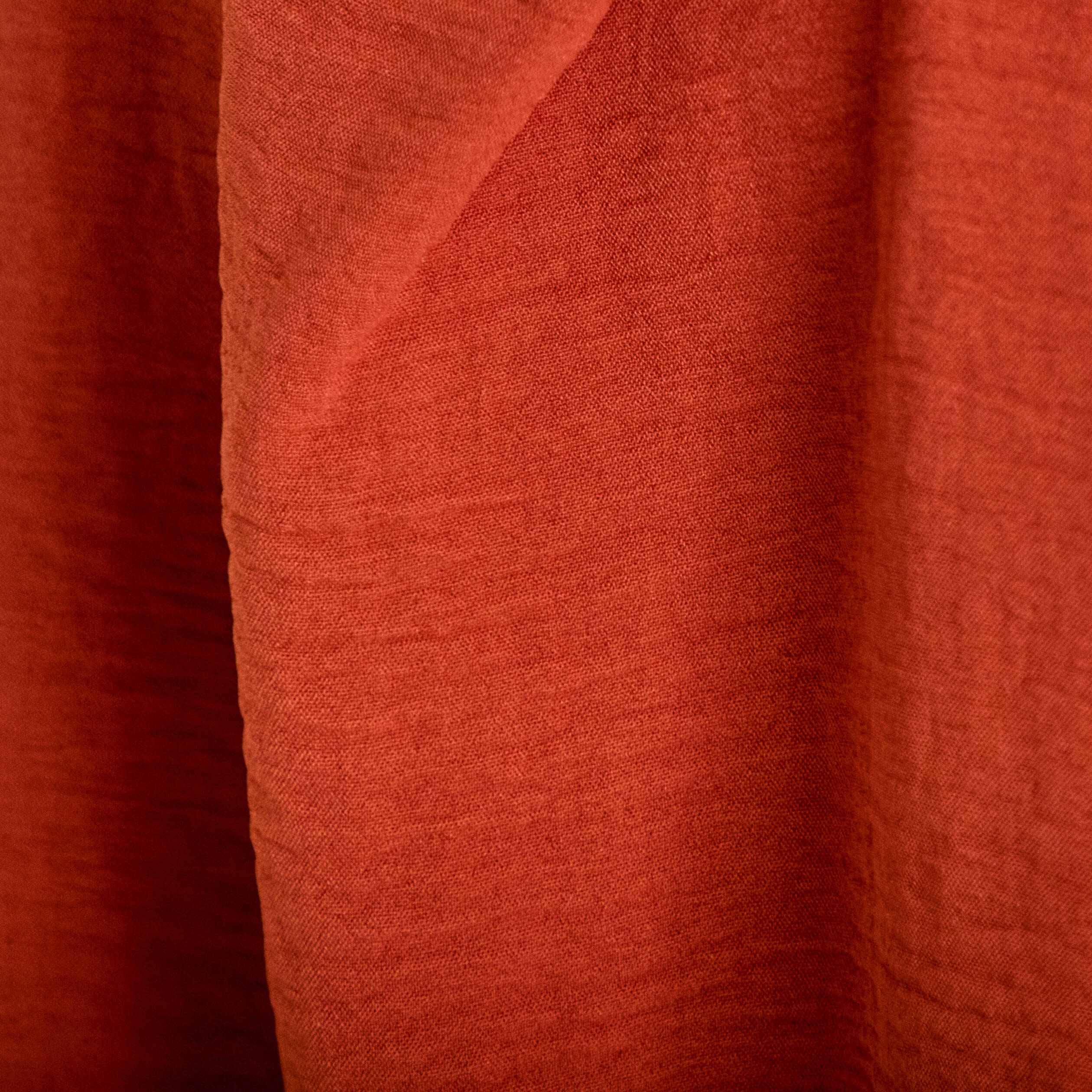 Robe courte &eacute;vas&eacute;e col v manches courtes orange fonc&eacute; femme