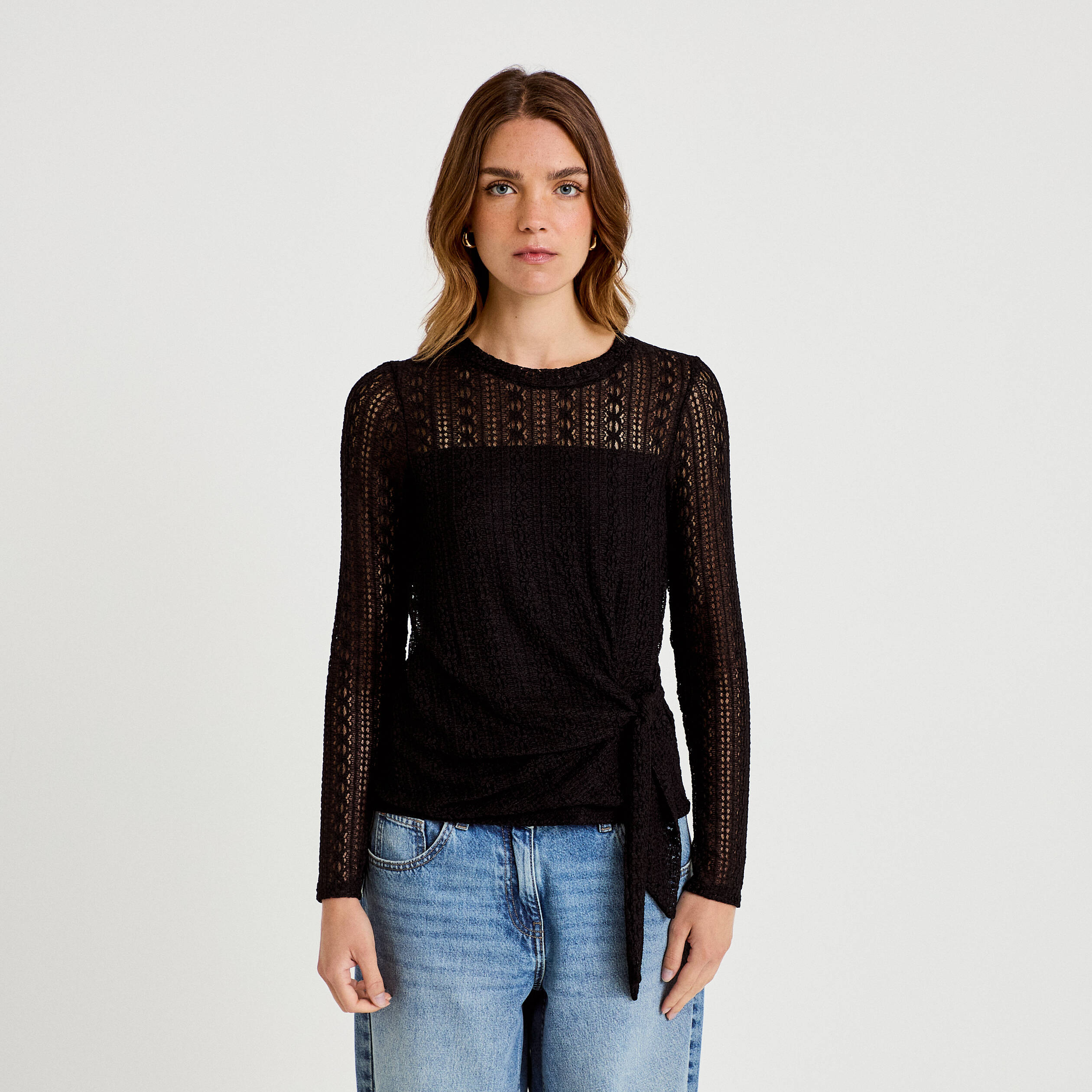 Top droit manches longues dentelle noir femme