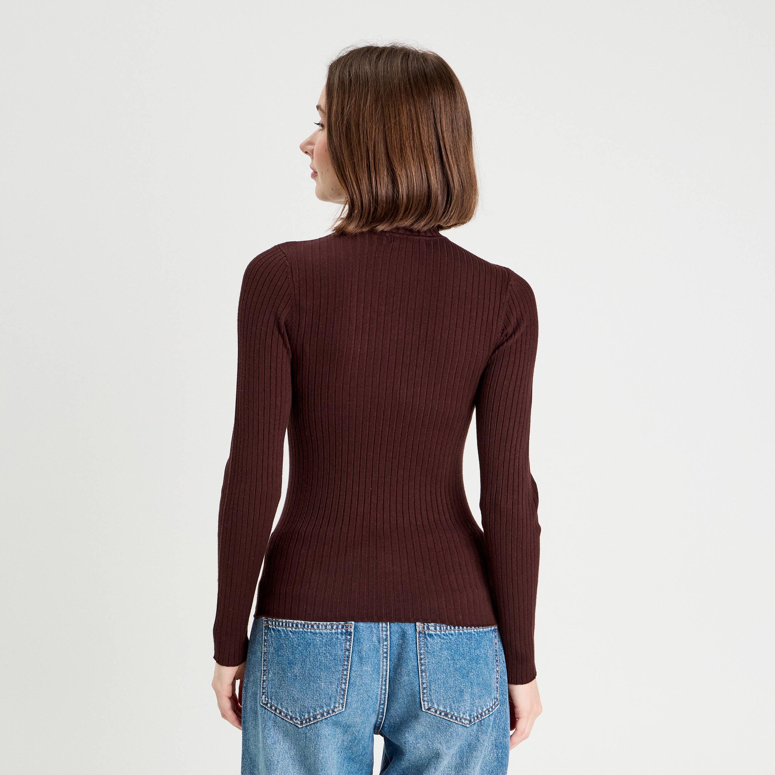 Pull c&ocirc;tel&eacute; col roul&eacute; marron fonc&eacute; femme