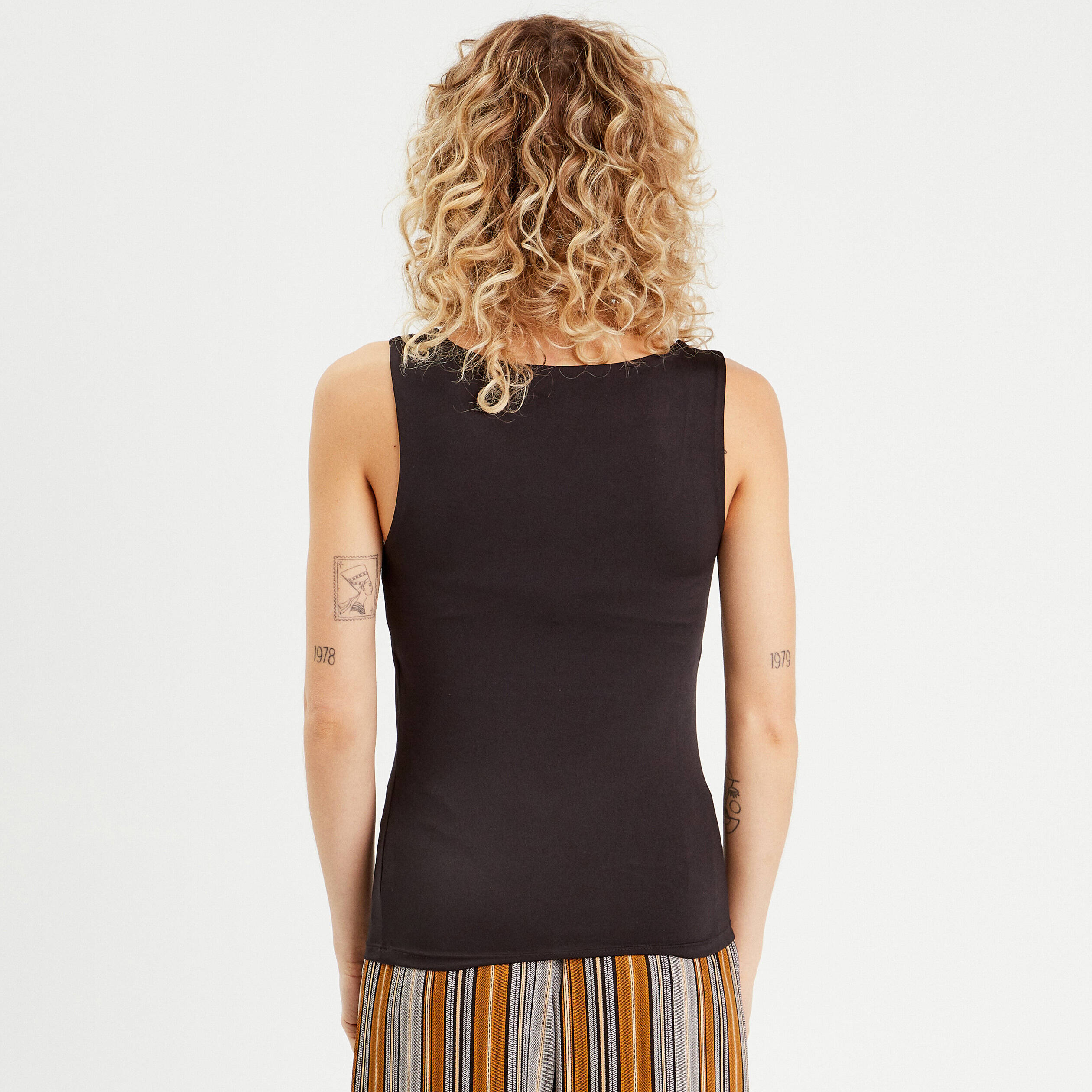 debardeur effet seconde peau noir femme Débardeur effet seconde peau noir femme
