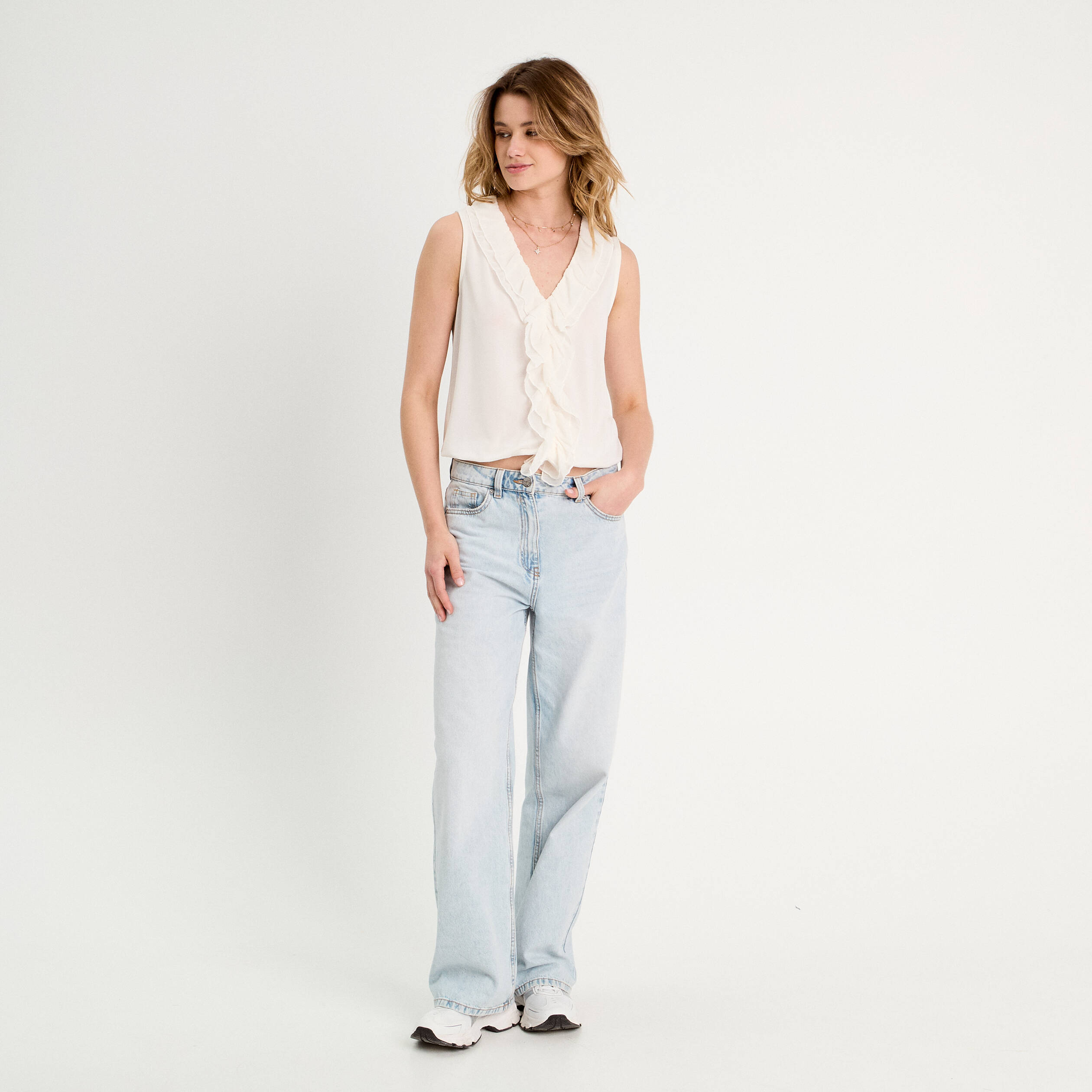 Blouse volants sans manches ecru femme