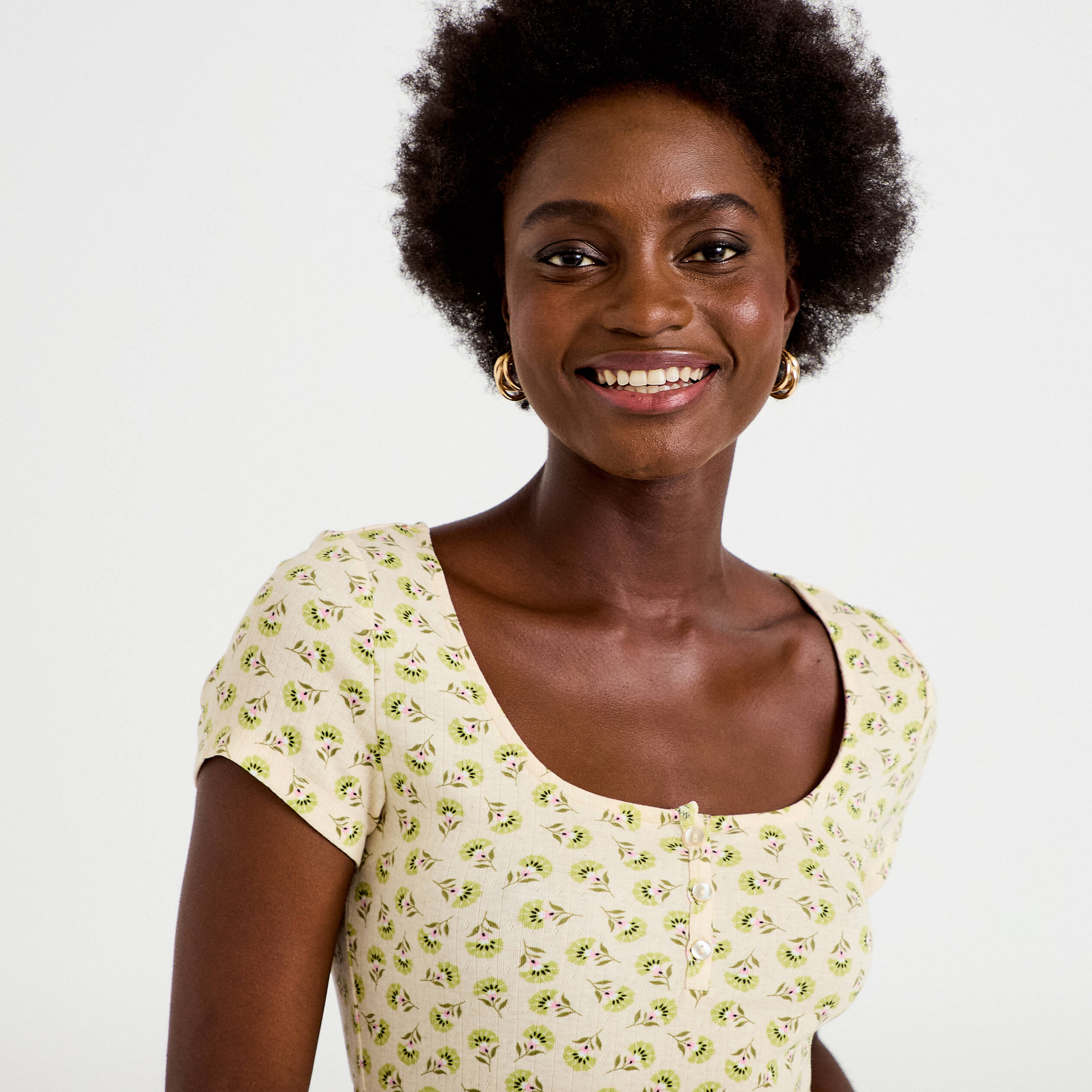 T-shirt ajust&eacute; manches courtes blanc femme