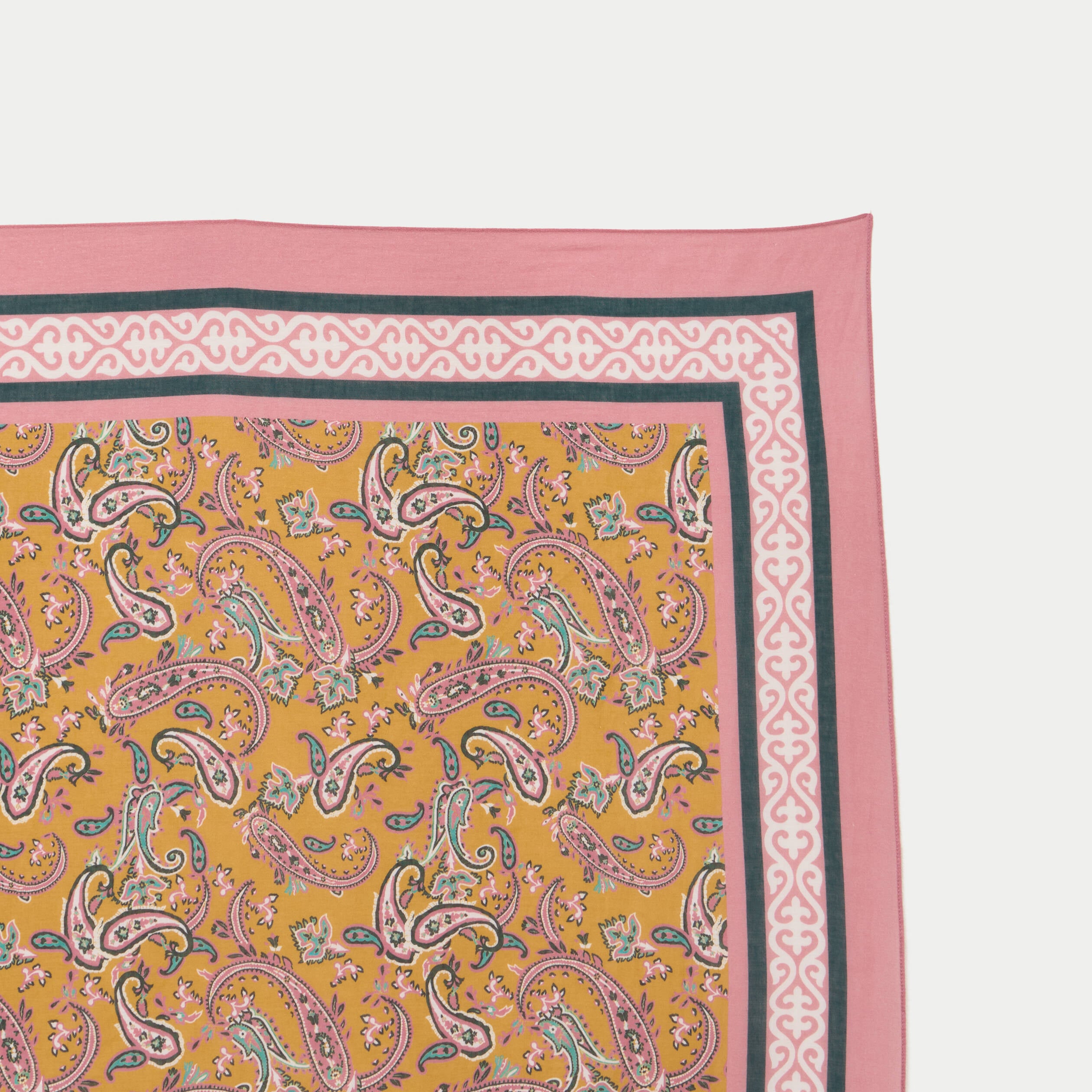 Foulard jaune or femme
