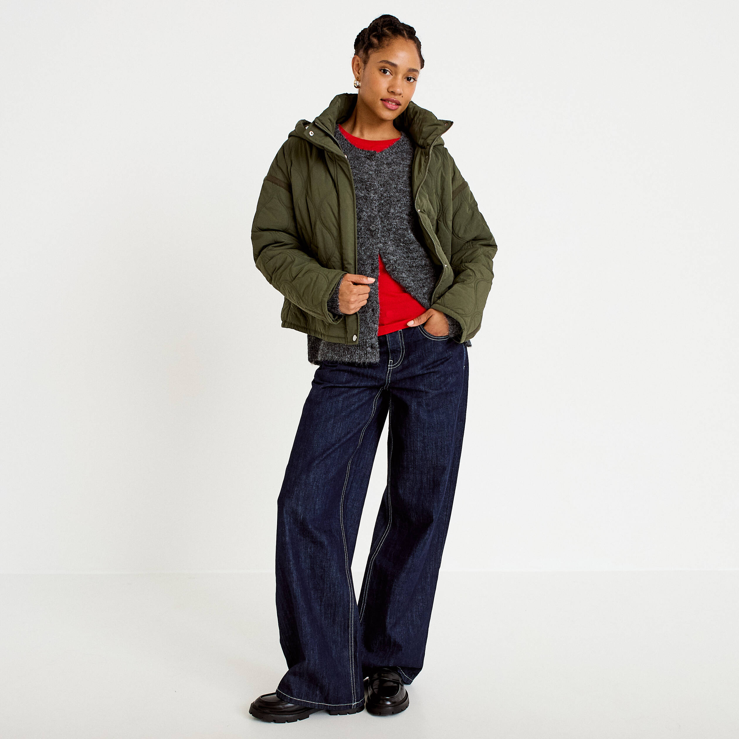 Veste droite &agrave; capuche manches longues vert kaki femme