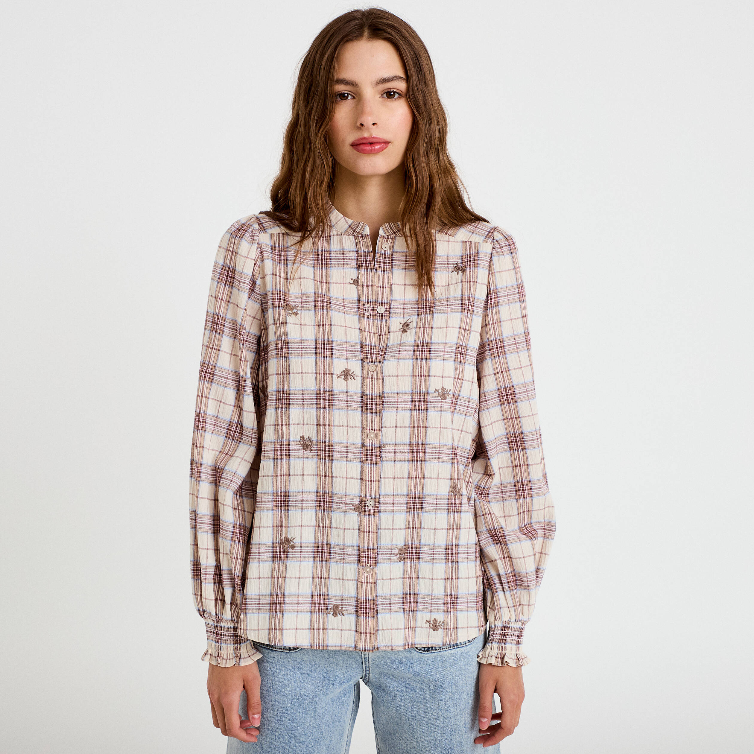 Blouse ample col montant manches longues beige femme
