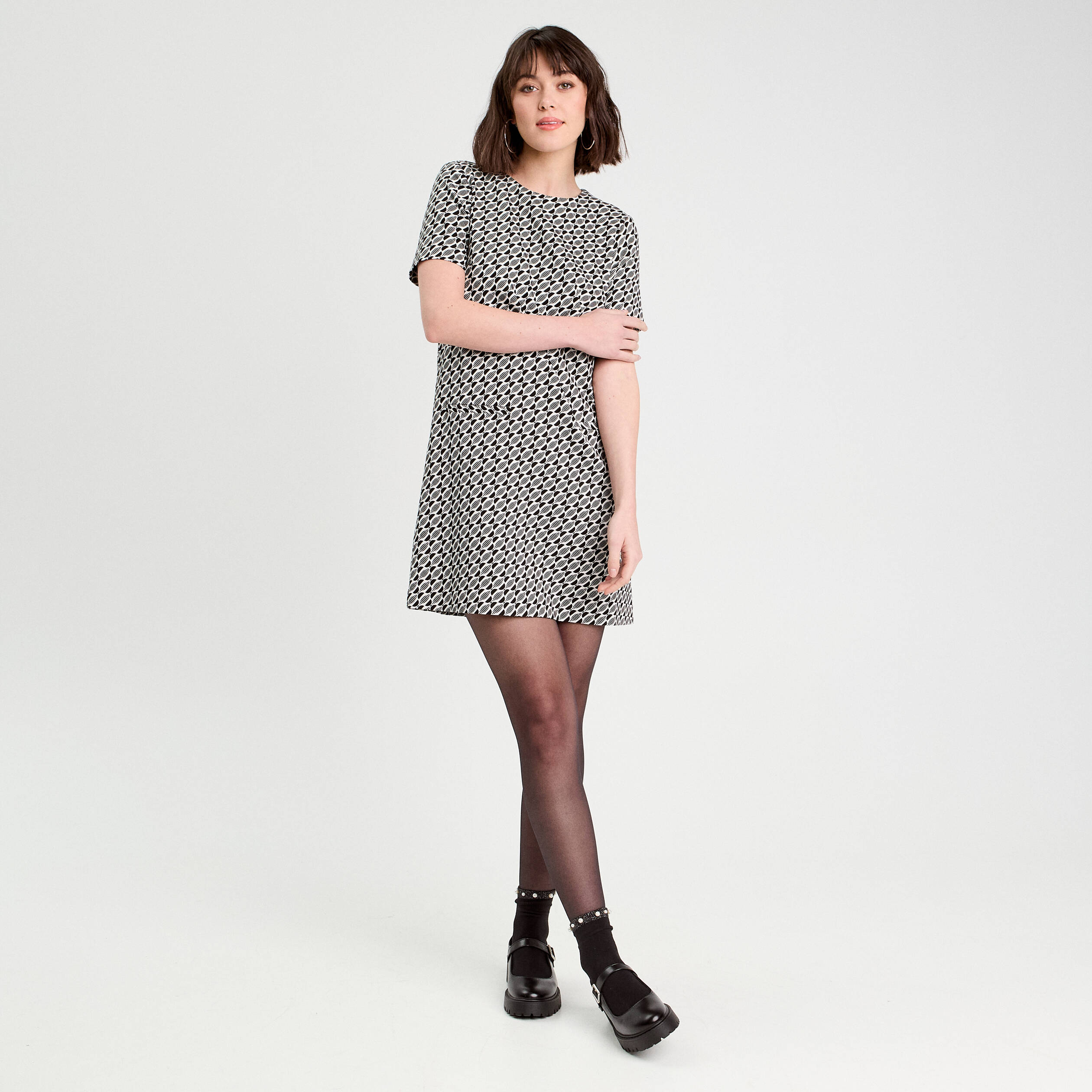 Robe droite manches courtes noir femme