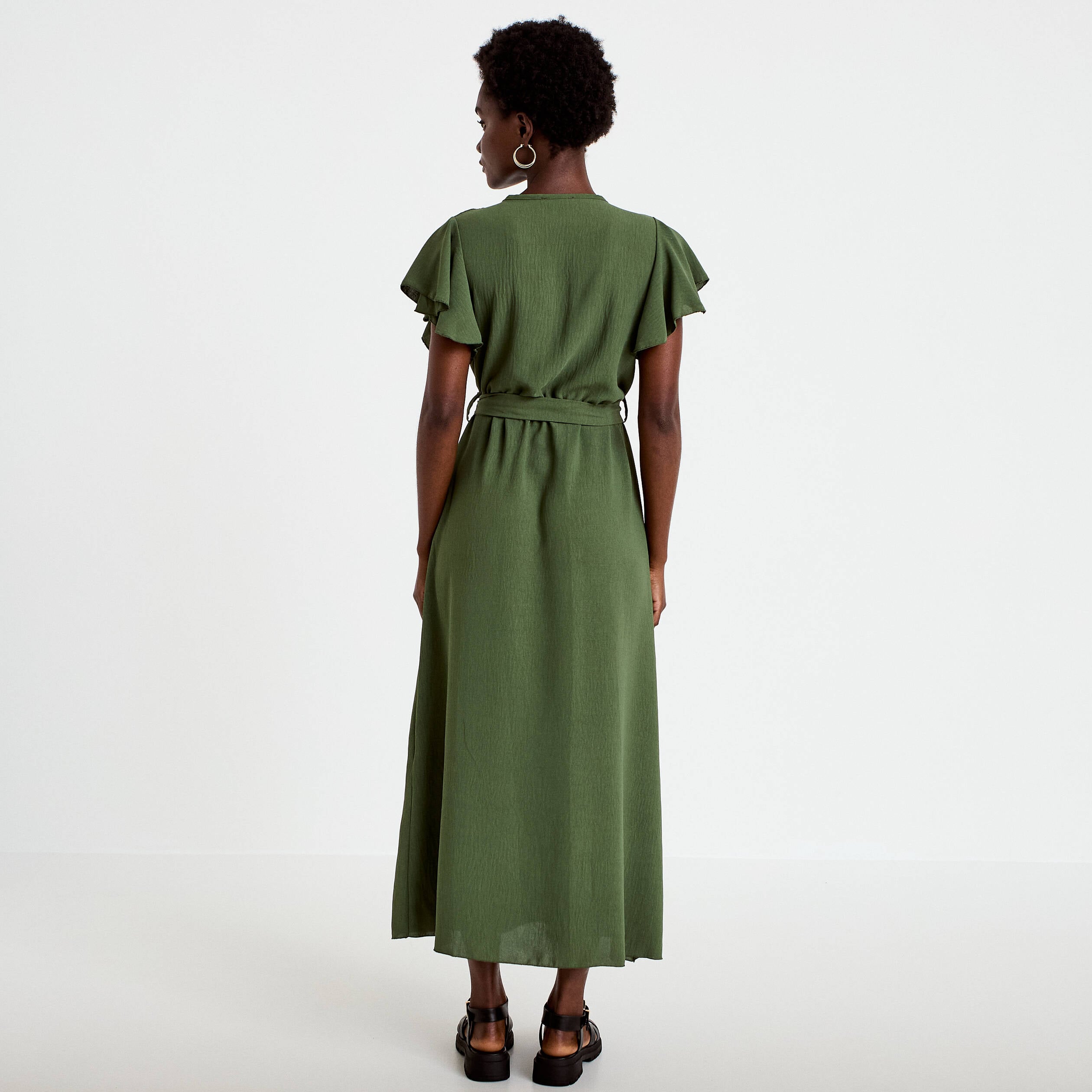 Robe longue &eacute;vas&eacute;e manches courtes vert kaki femme