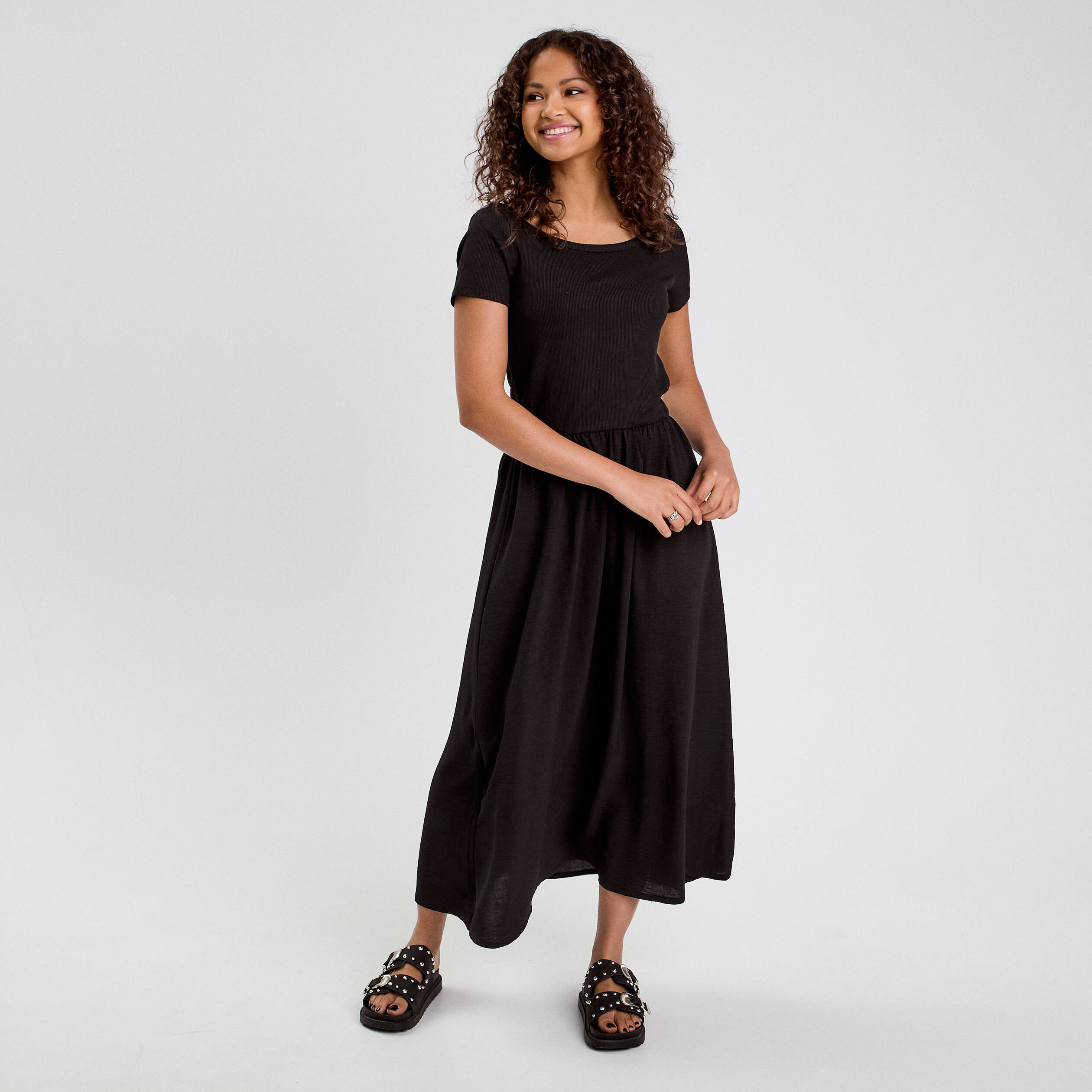 robe longue evasee 2 en 1 noir femme Robe longue évasée 2-en-1 noir femme