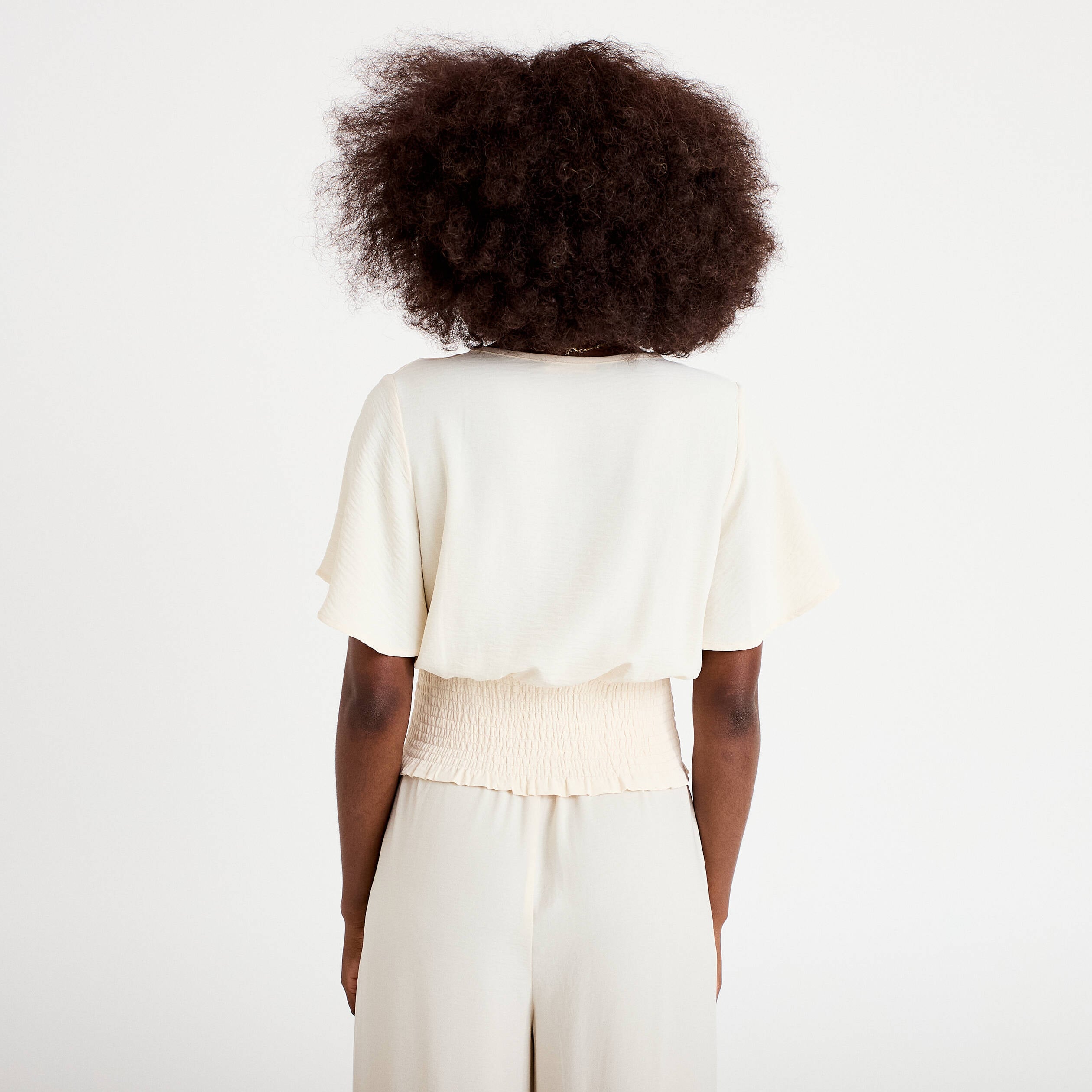 Blouse smock&eacute;e manches courtes ecru femme