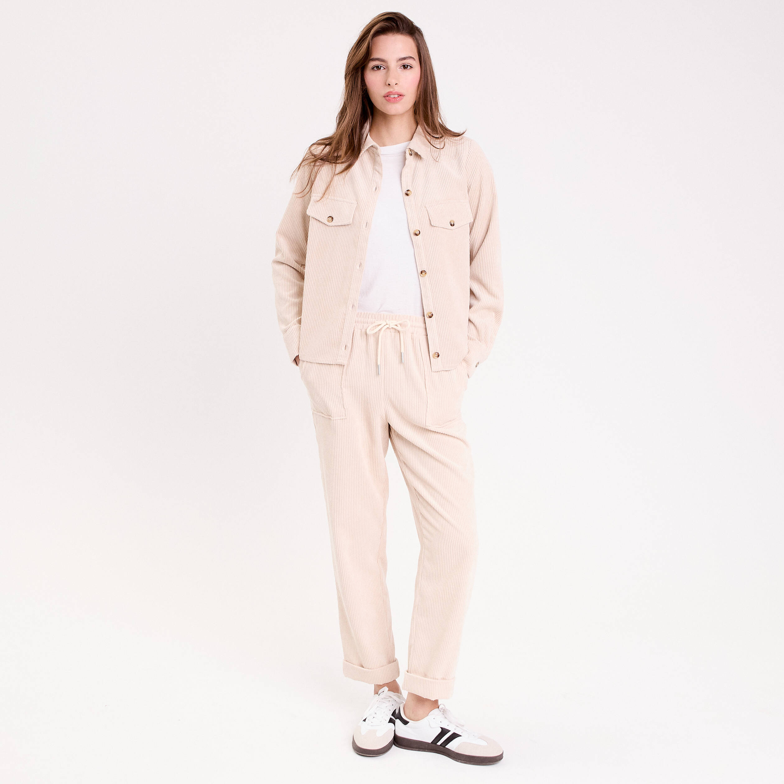 Chemise velours c&ocirc;tel&eacute; sable femme