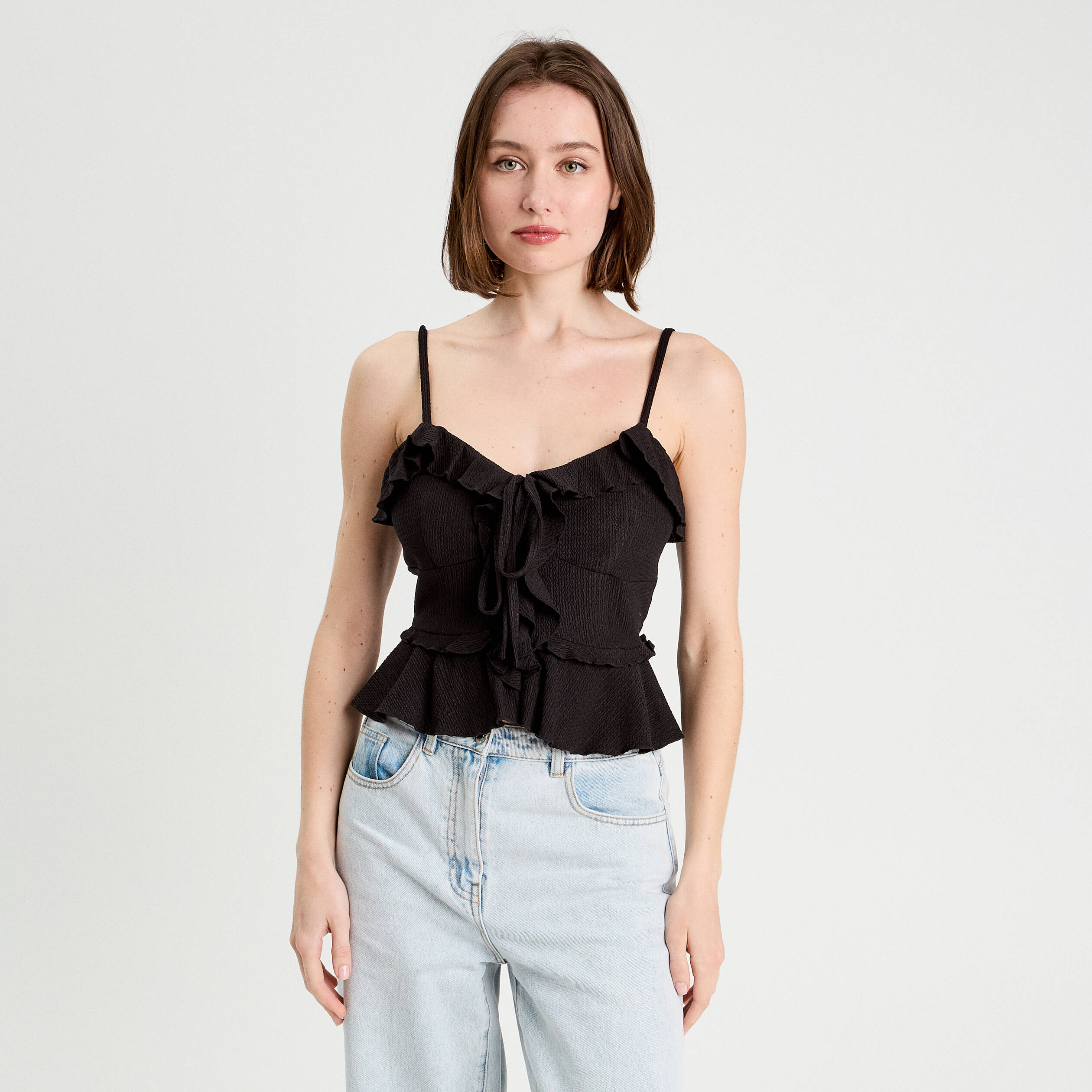 debardeur cropped volants noir femme Débardeur cropped volants noir femme
