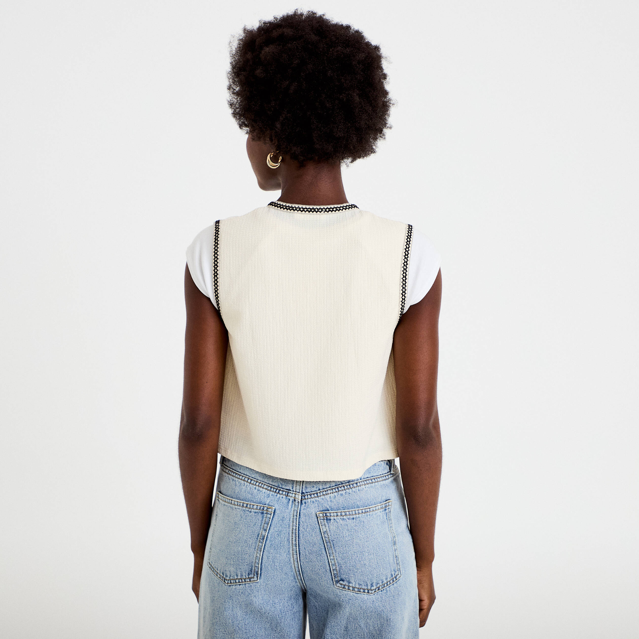 Gilet droit court sans manches ecru femme