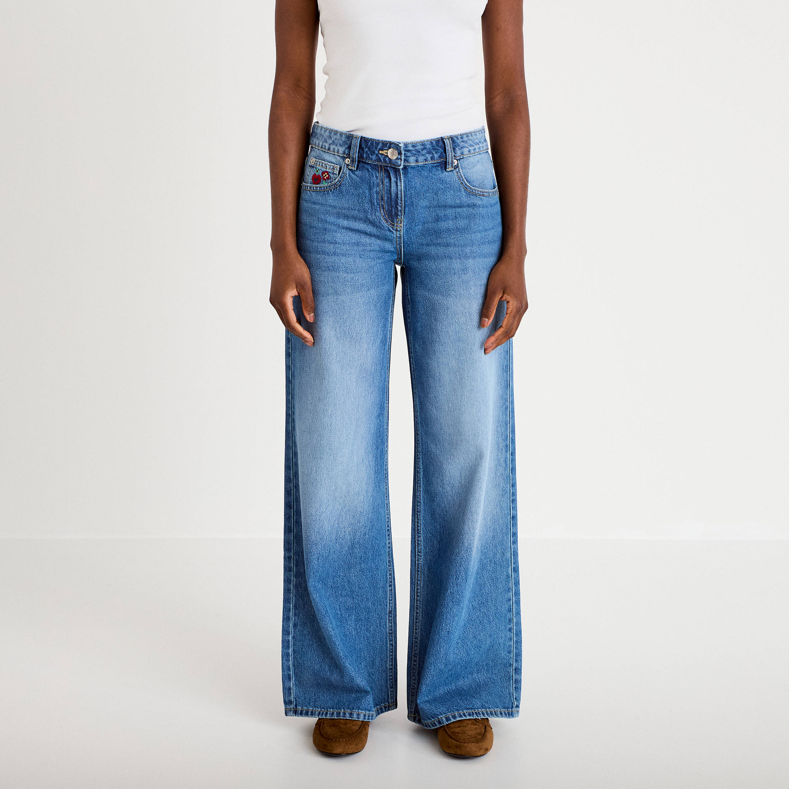 Jean wide leg taille basse broderie denim stone femme