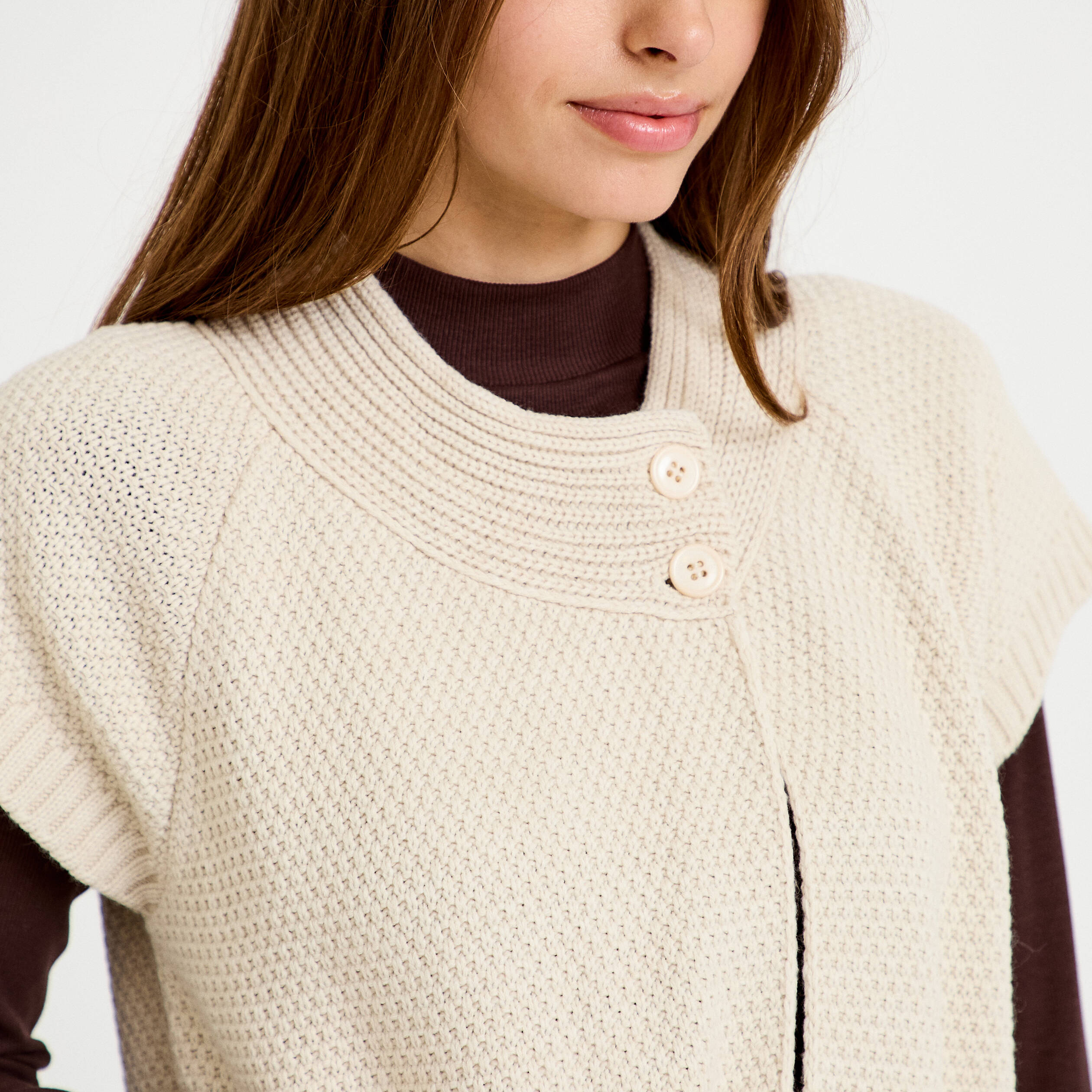 Gilet sans manches col montant beige femme