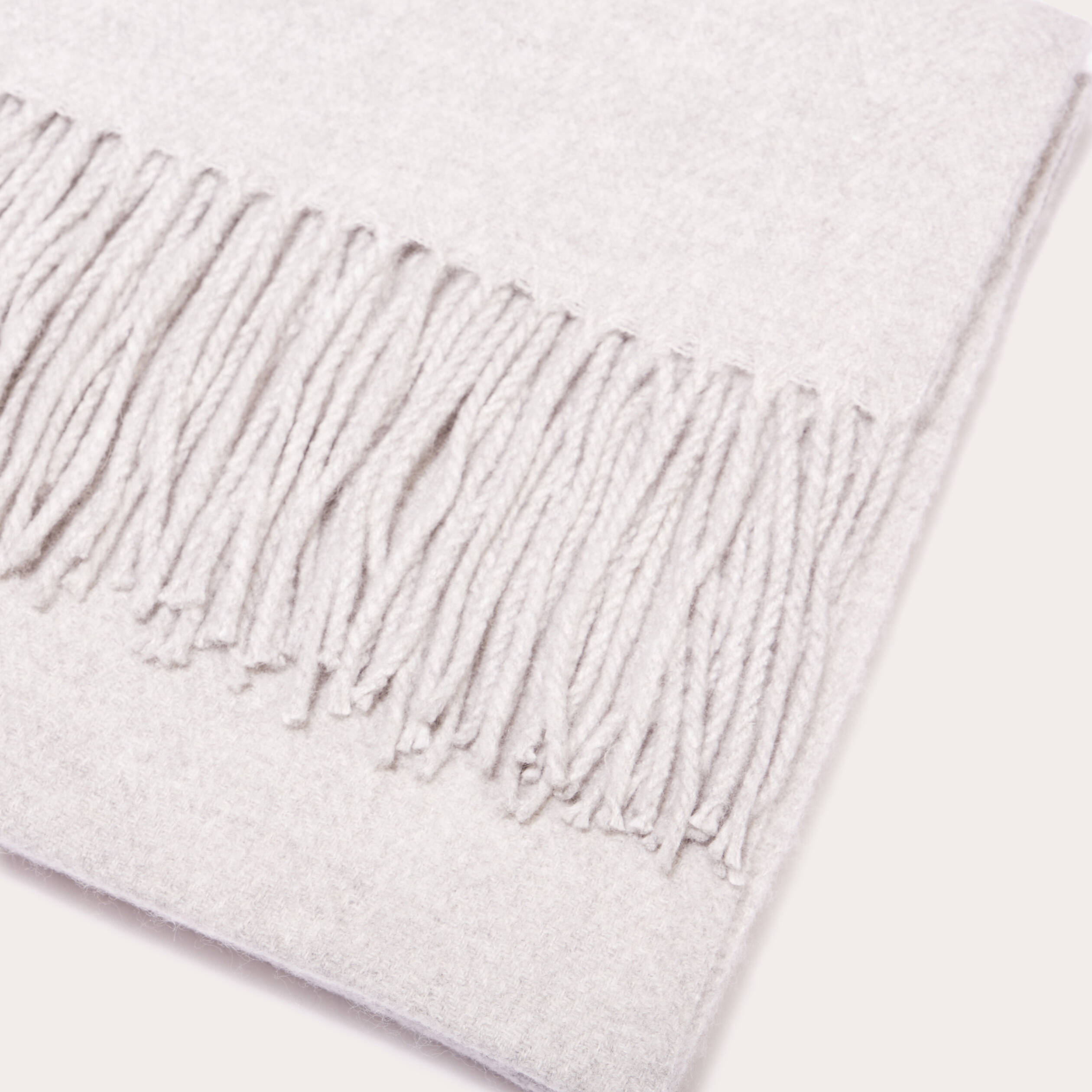 foulard avec franges gris clair femme Foulard avec franges gris clair femme