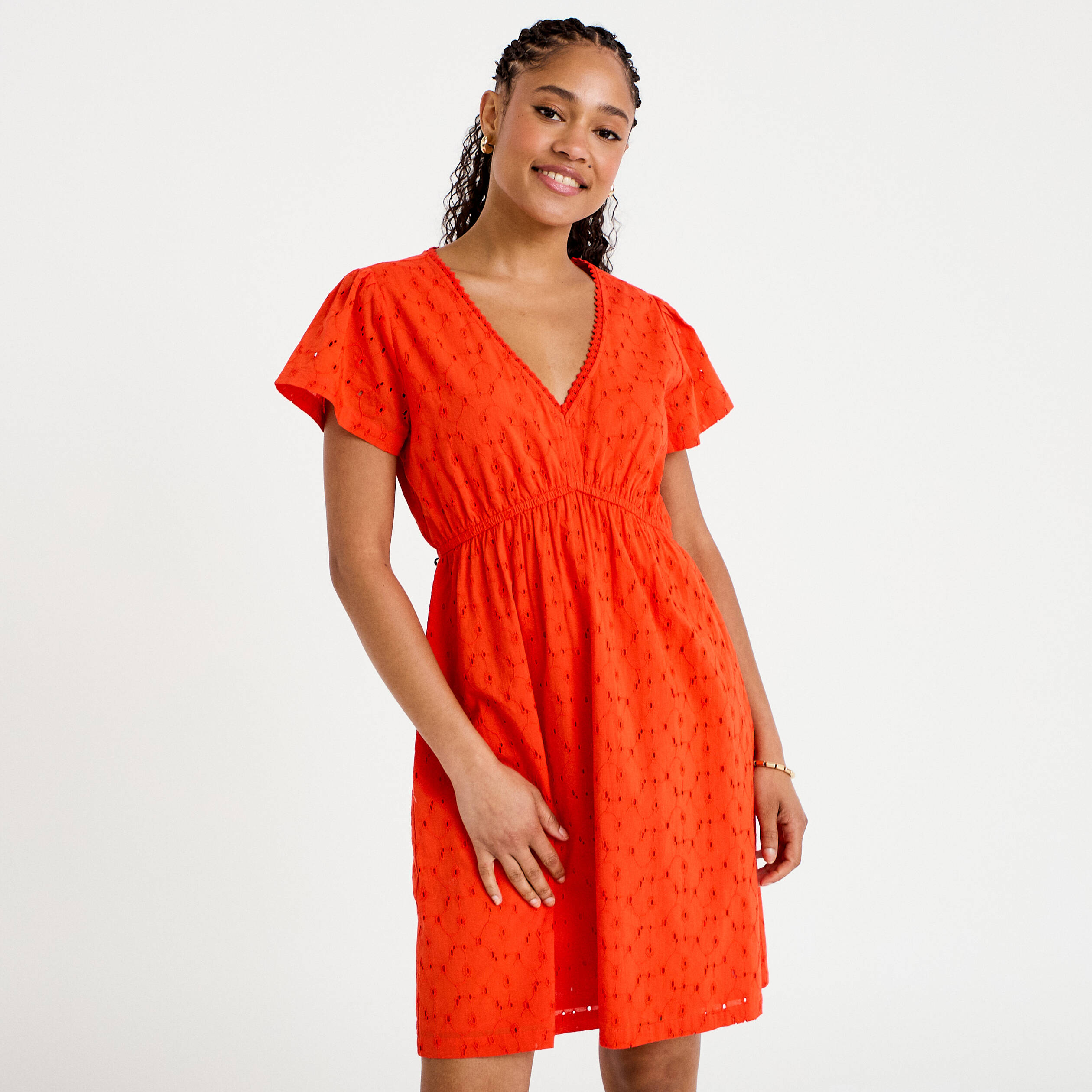 Robe courte &eacute;vas&eacute;e d&eacute;collet&eacute; brod&eacute;e orange fonc&eacute; femme