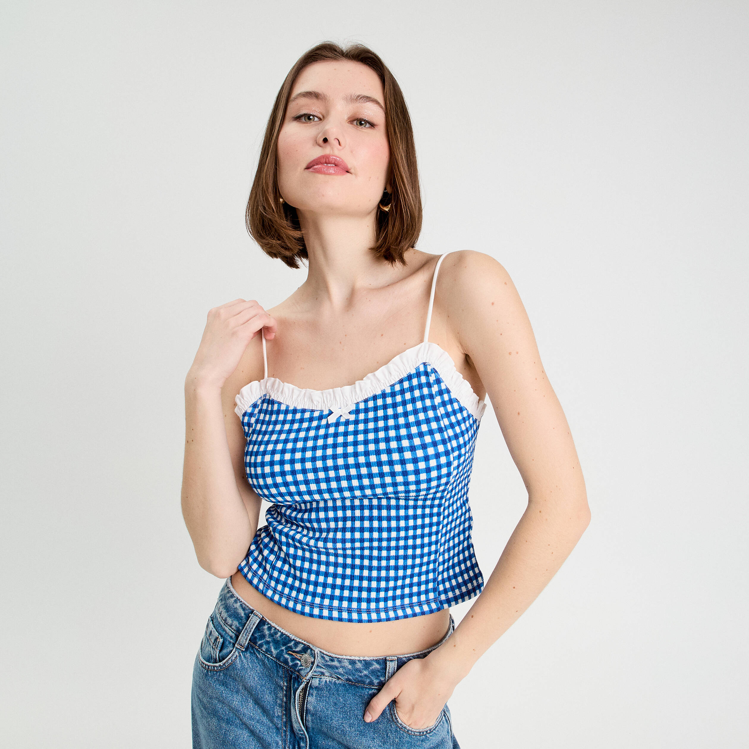 debardeur cropped bretelles bleu electrique femme Débardeur cropped bretelles bleu electrique femme