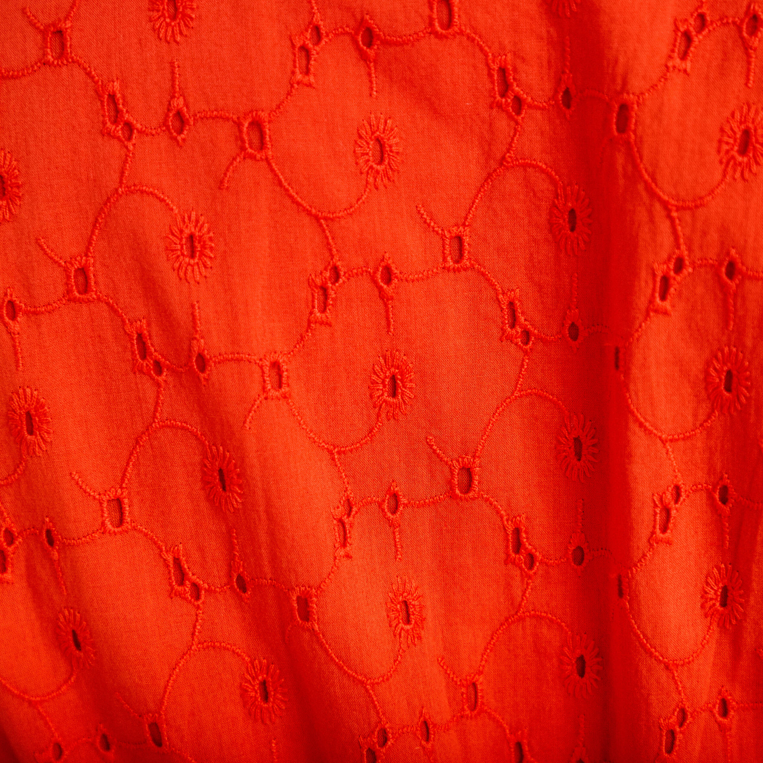 Robe courte &eacute;vas&eacute;e d&eacute;collet&eacute; brod&eacute;e orange fonc&eacute; femme