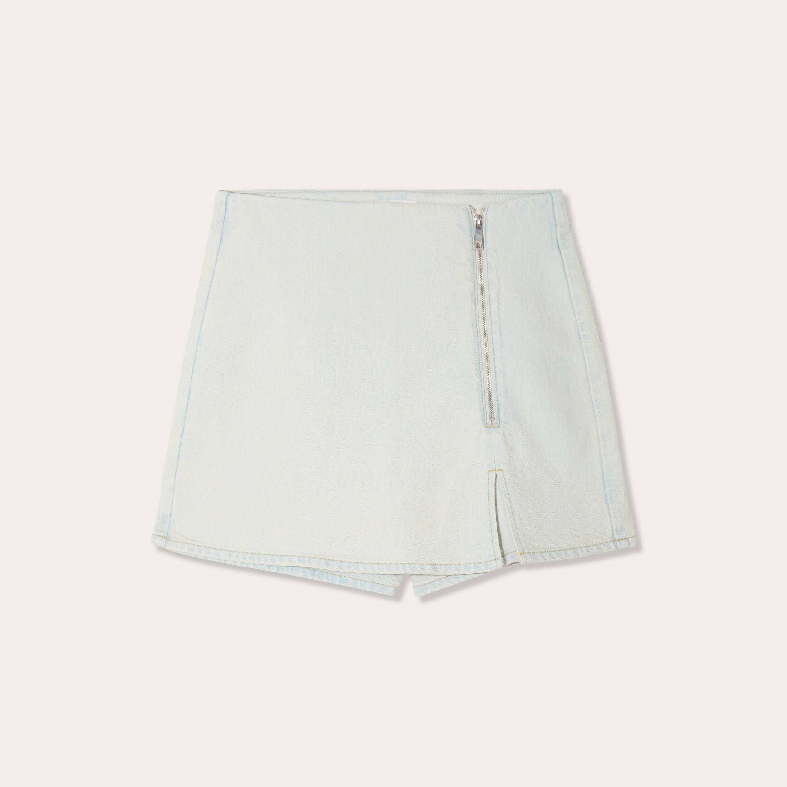 Jupe-short trap&egrave;ze en jean denim bleach femme