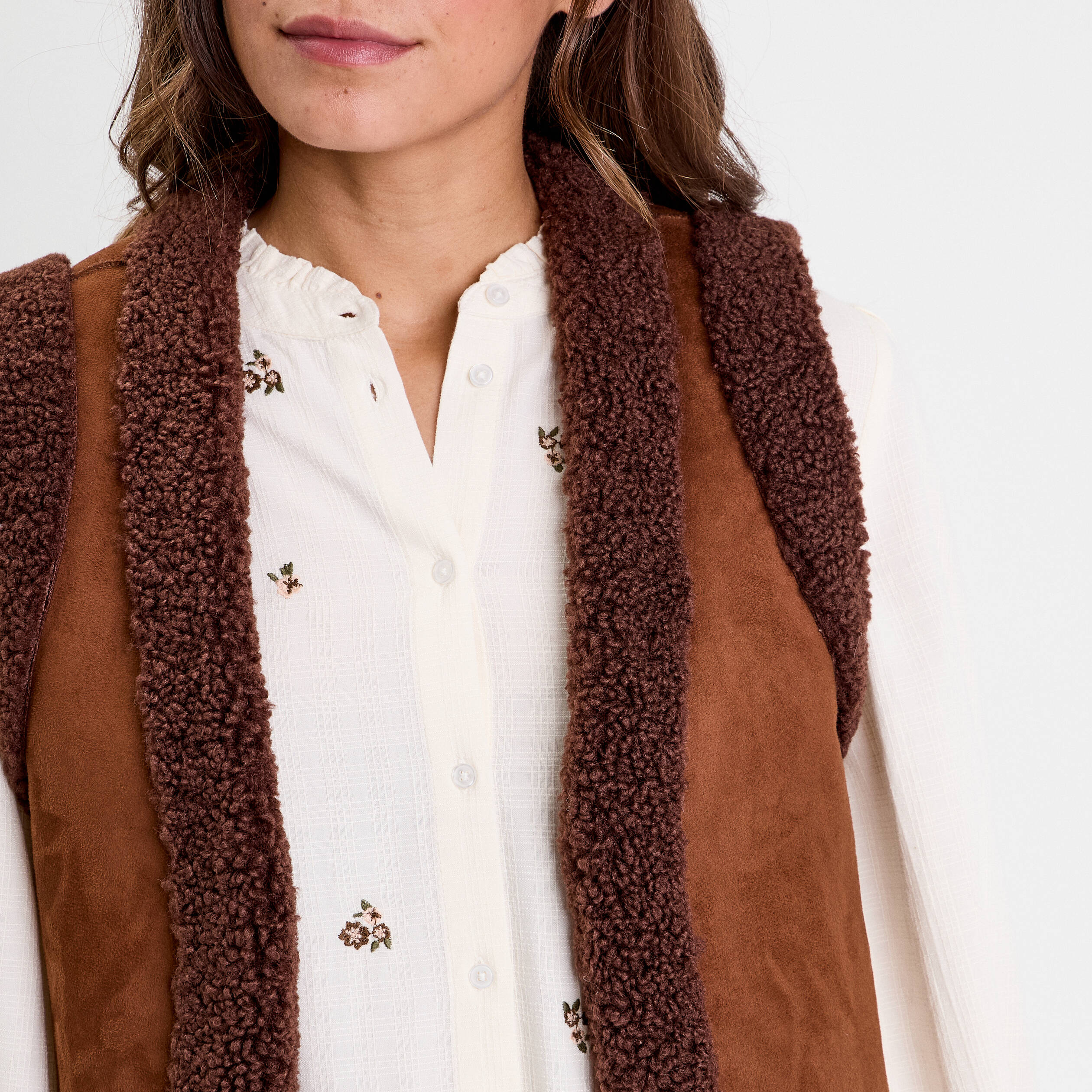 Veste sans manches marron fonc&eacute; femme