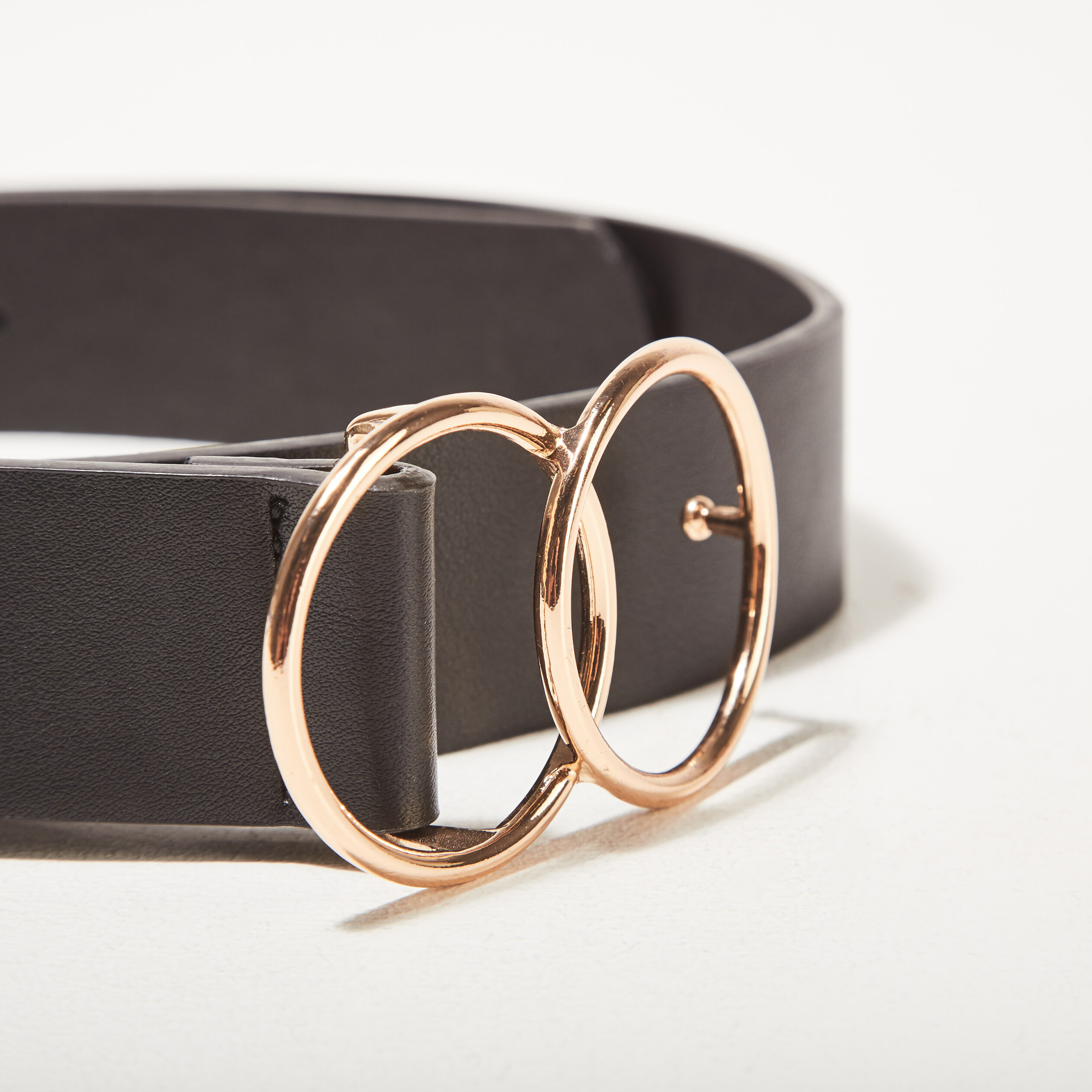 Ceinture avec boucle noir femme