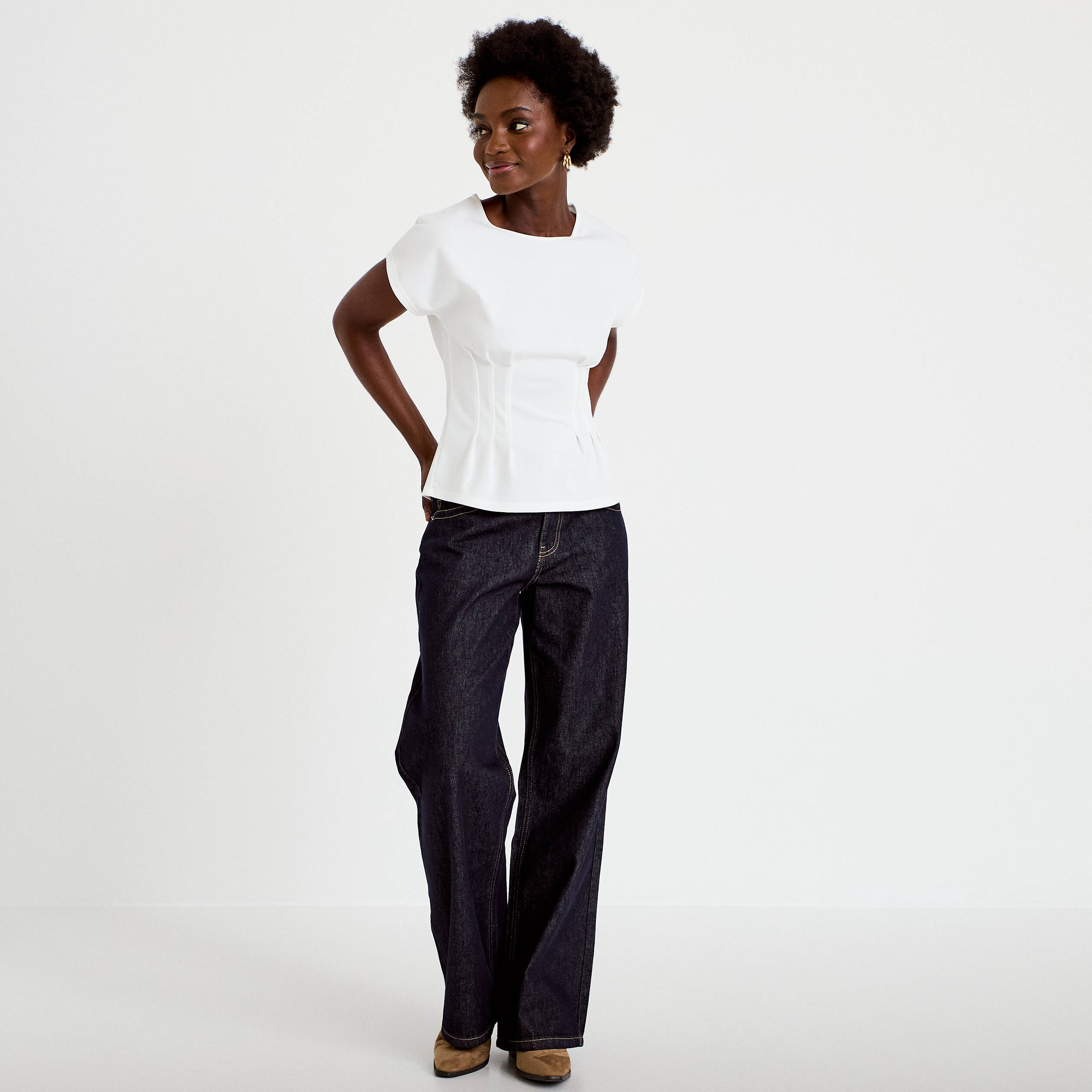 Top ajust&eacute; col rond manches courtes ecru femme