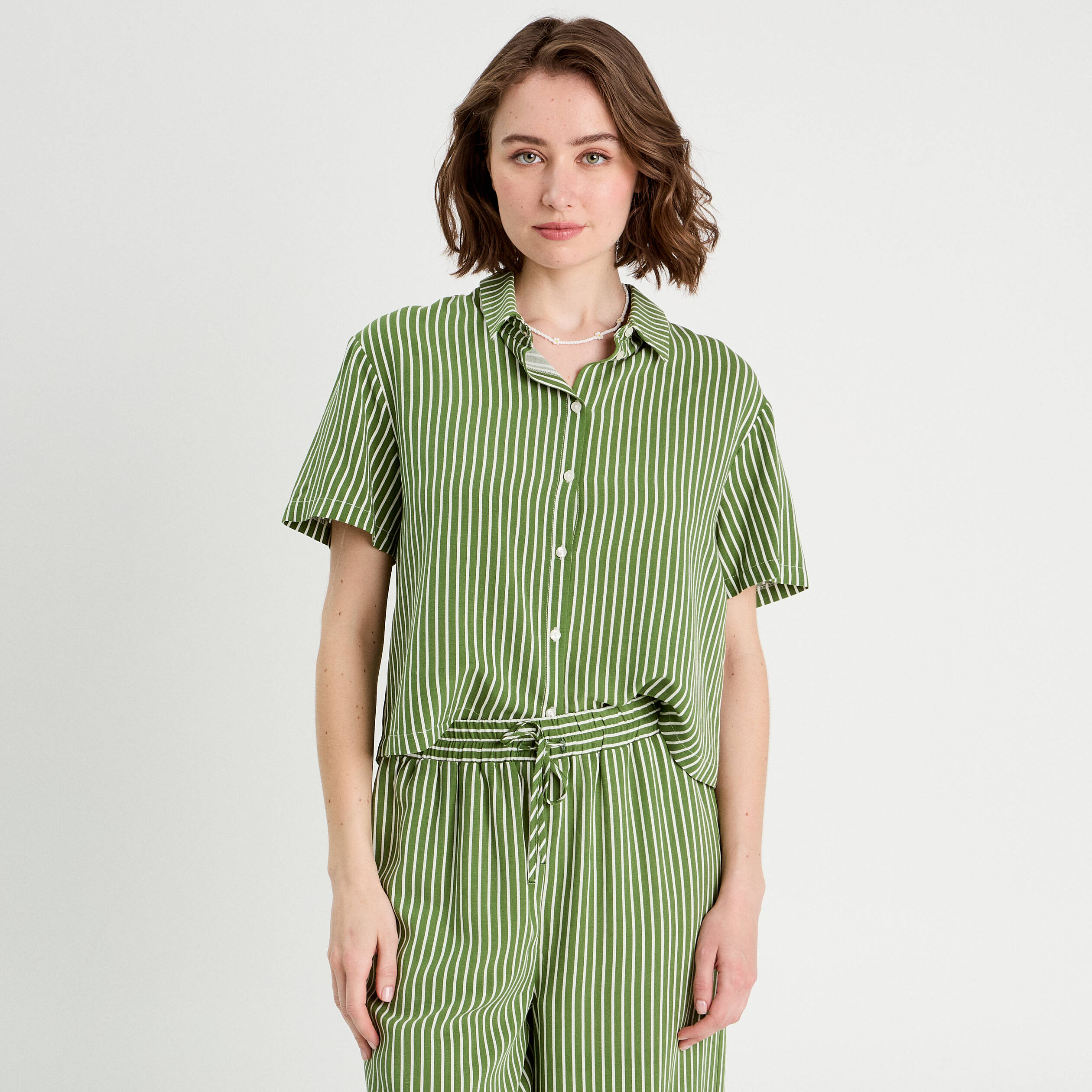 Chemise manches courtes vert kaki femme