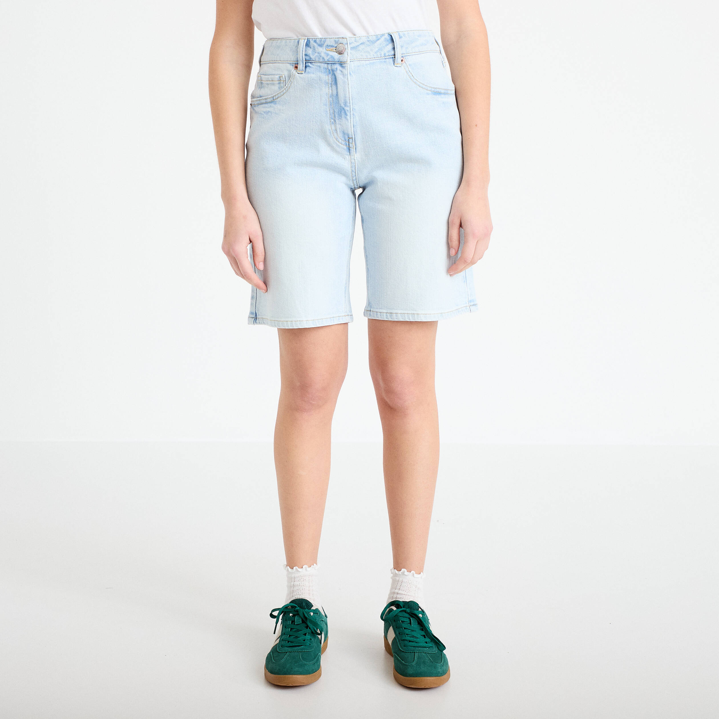 Bermuda large en jean denim bleach femme
