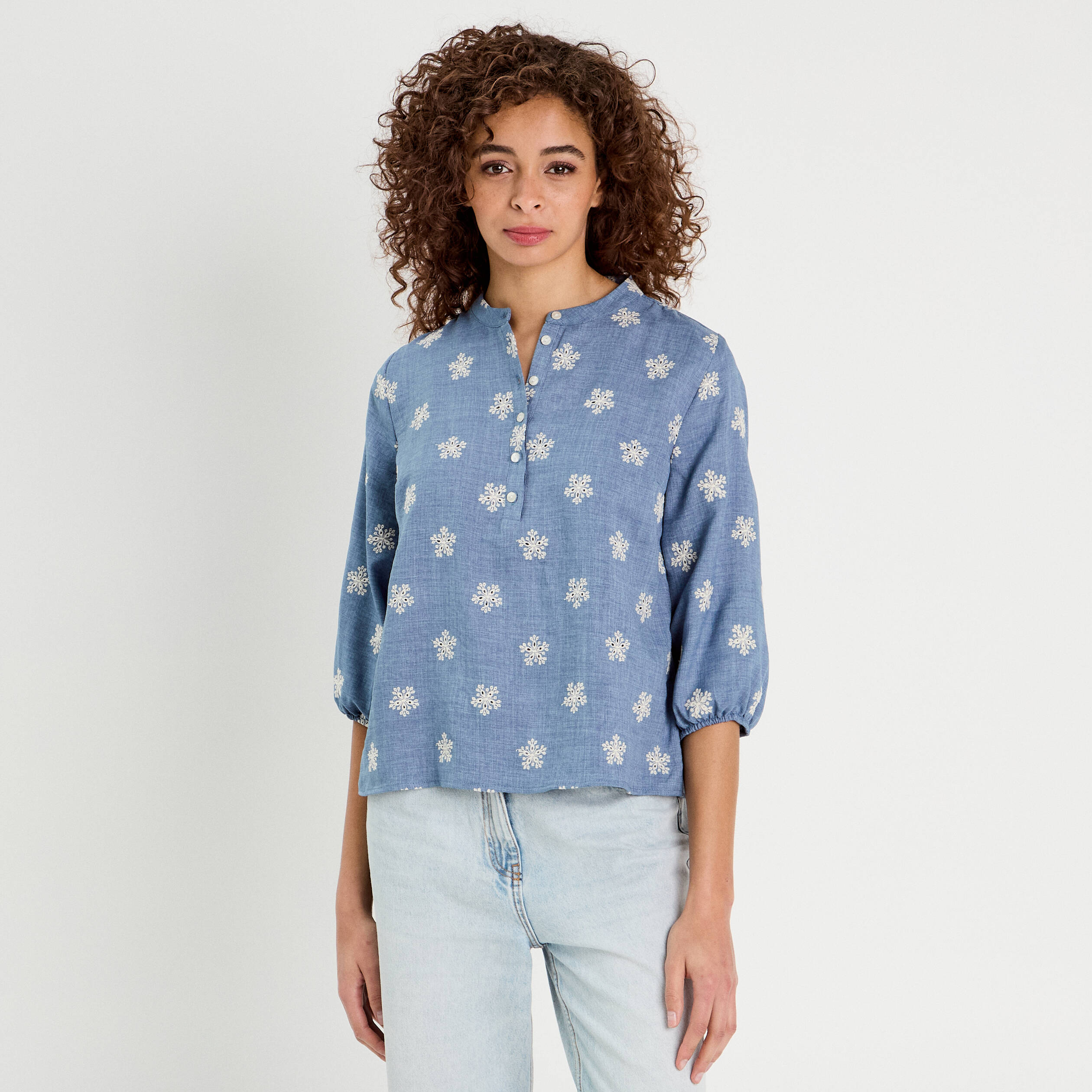 Blouse manches 3/4 brod&eacute;e bleu femme